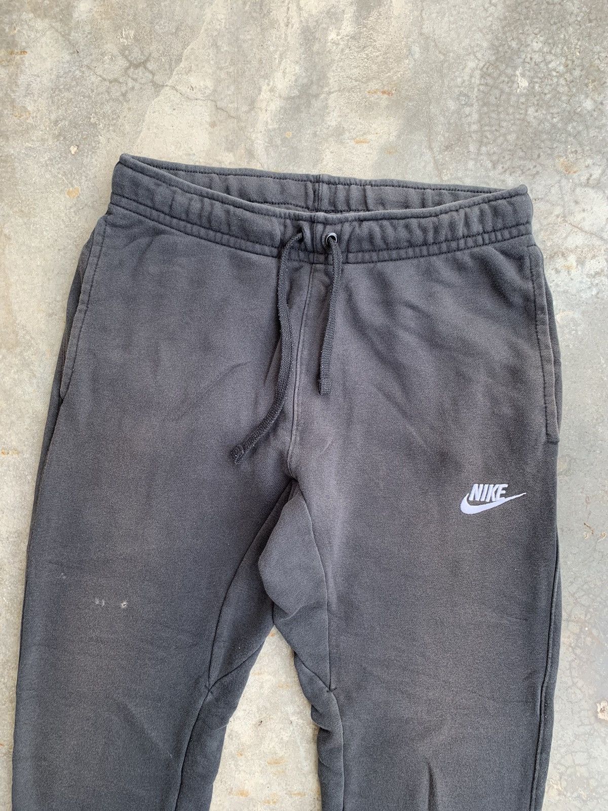 Vintage Vintage Thrashed Faded nike Jogger Pant Size US 28 / EU 44 - 2 Thumbnail