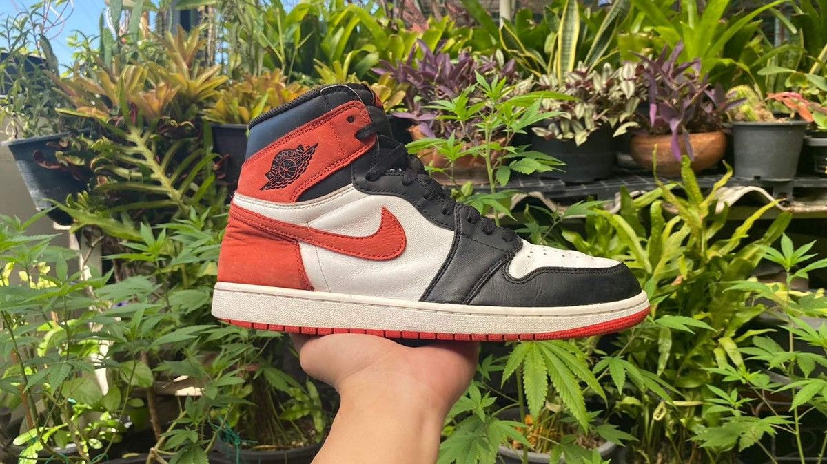 Jordan Brand 🔥 Nike Air Jordan 1 Retro High OG Track Red 2018 Size US 11 / EU 44 - 24 Thumbnail