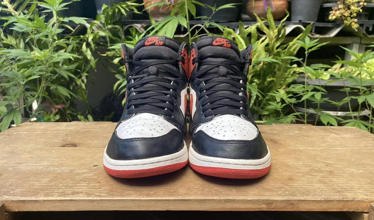 Jordan Brand 🔥 Nike Air Jordan 1 Retro High OG Track Red 2018 Size US 11 / EU 44 - 9 Thumbnail