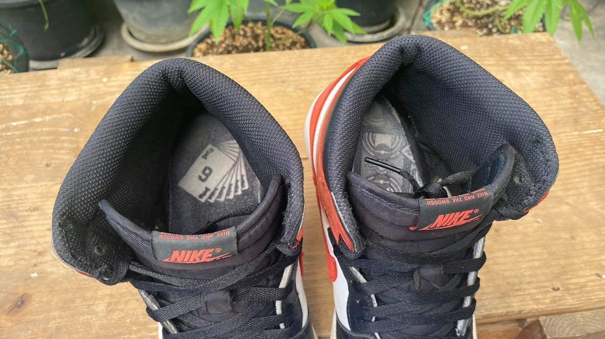 Jordan Brand 🔥 Nike Air Jordan 1 Retro High OG Track Red 2018 Size US 11 / EU 44 - 13 Thumbnail