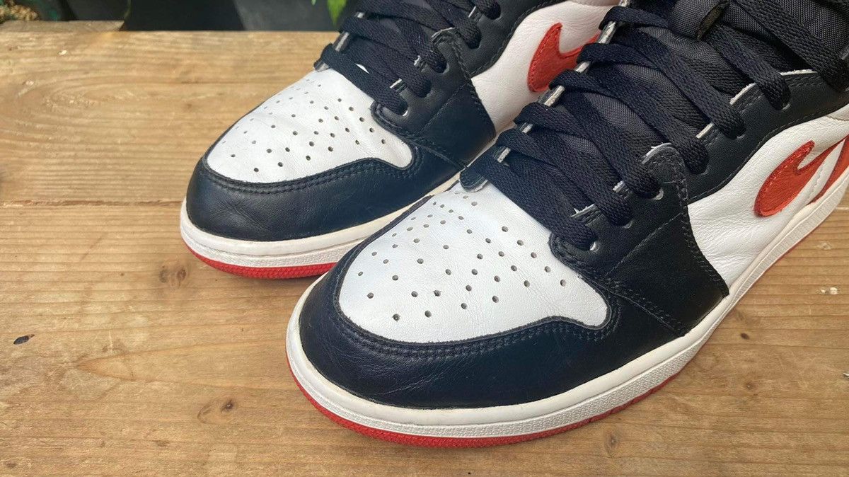 Jordan Brand 🔥 Nike Air Jordan 1 Retro High OG Track Red 2018 Size US 11 / EU 44 - 7 Thumbnail