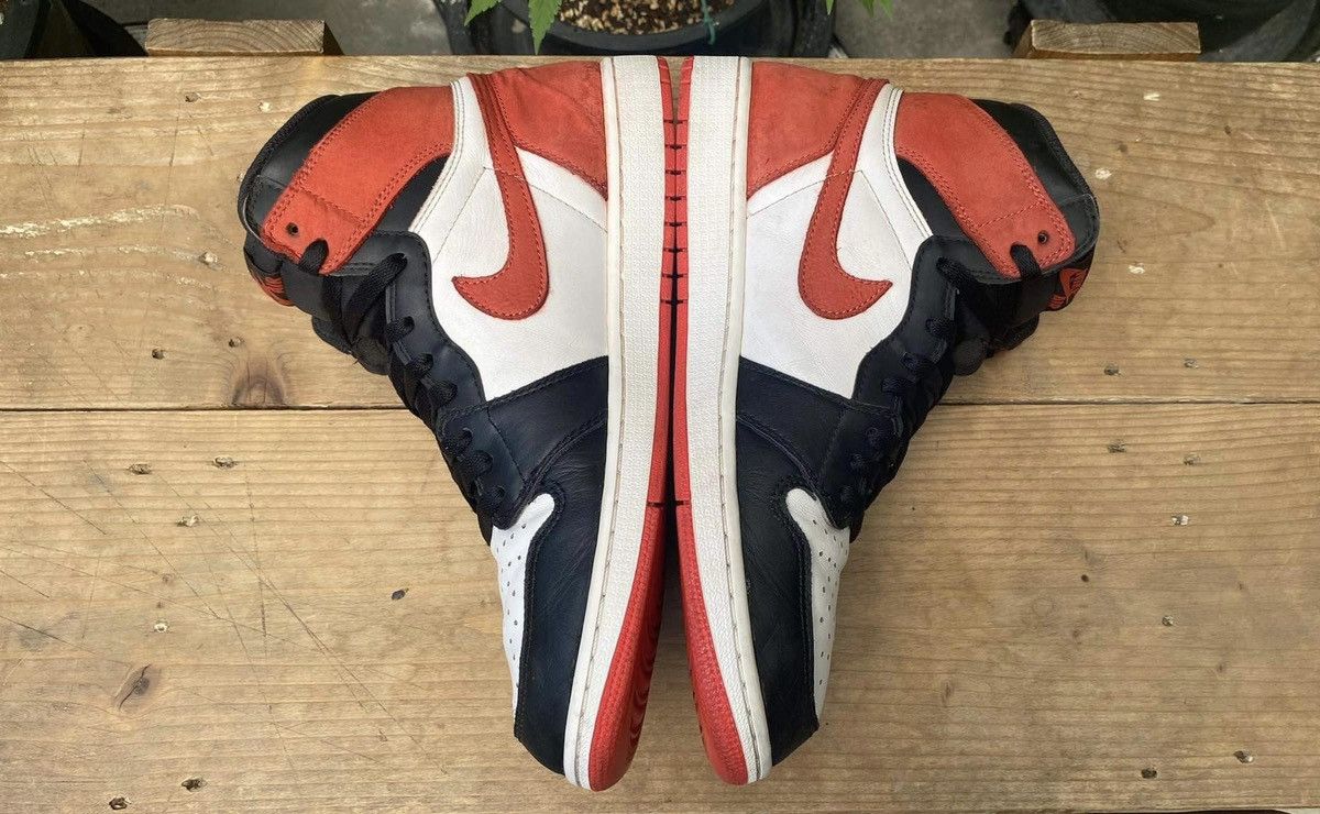 Jordan Brand 🔥 Nike Air Jordan 1 Retro High OG Track Red 2018 Size US 11 / EU 44 - 23 Thumbnail