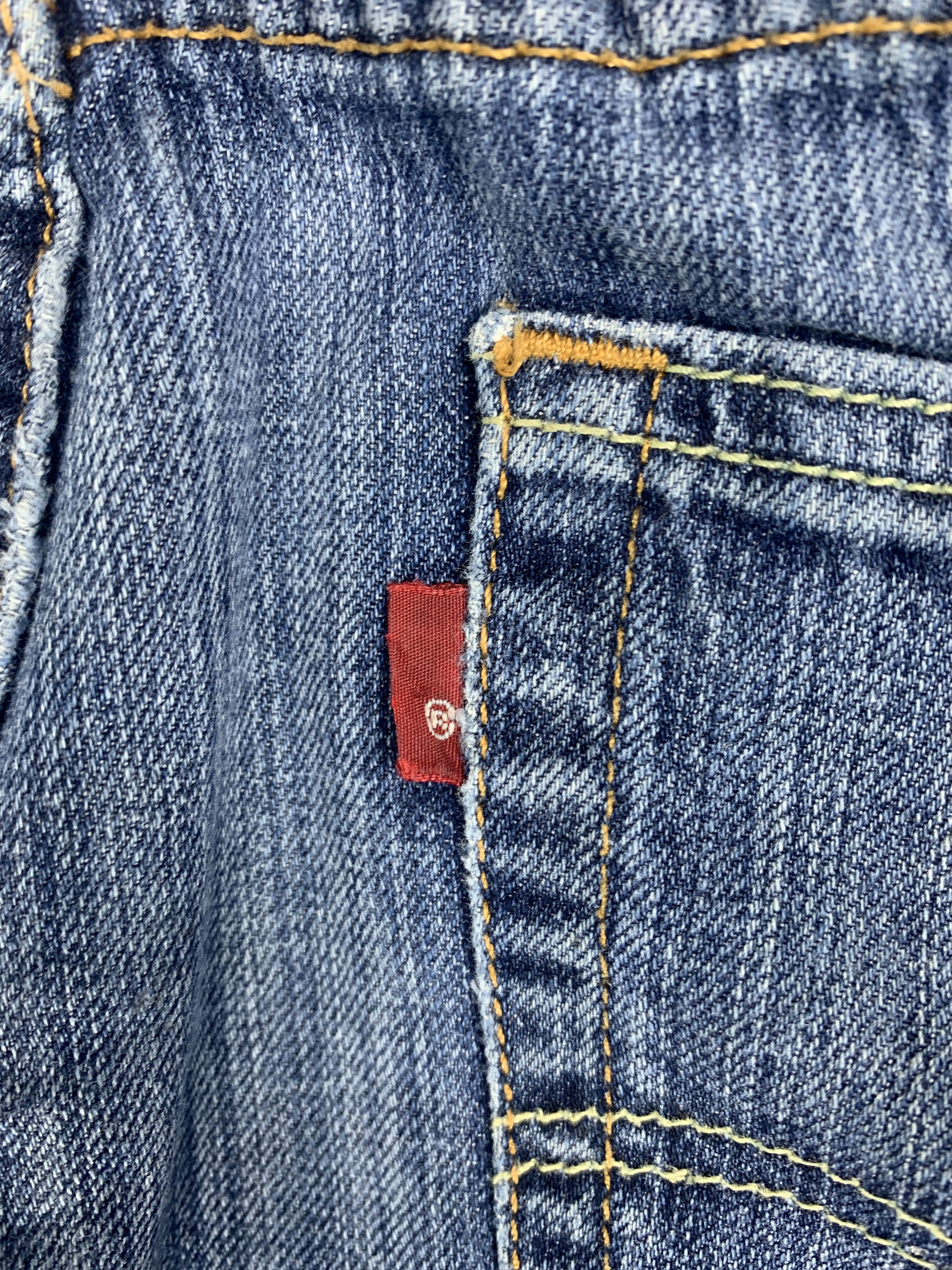 Levi's Vintage LEVI'S 514 Faded Straight Cut Mid Wash Jeans Size US 32 / EU 48 - 7 Thumbnail