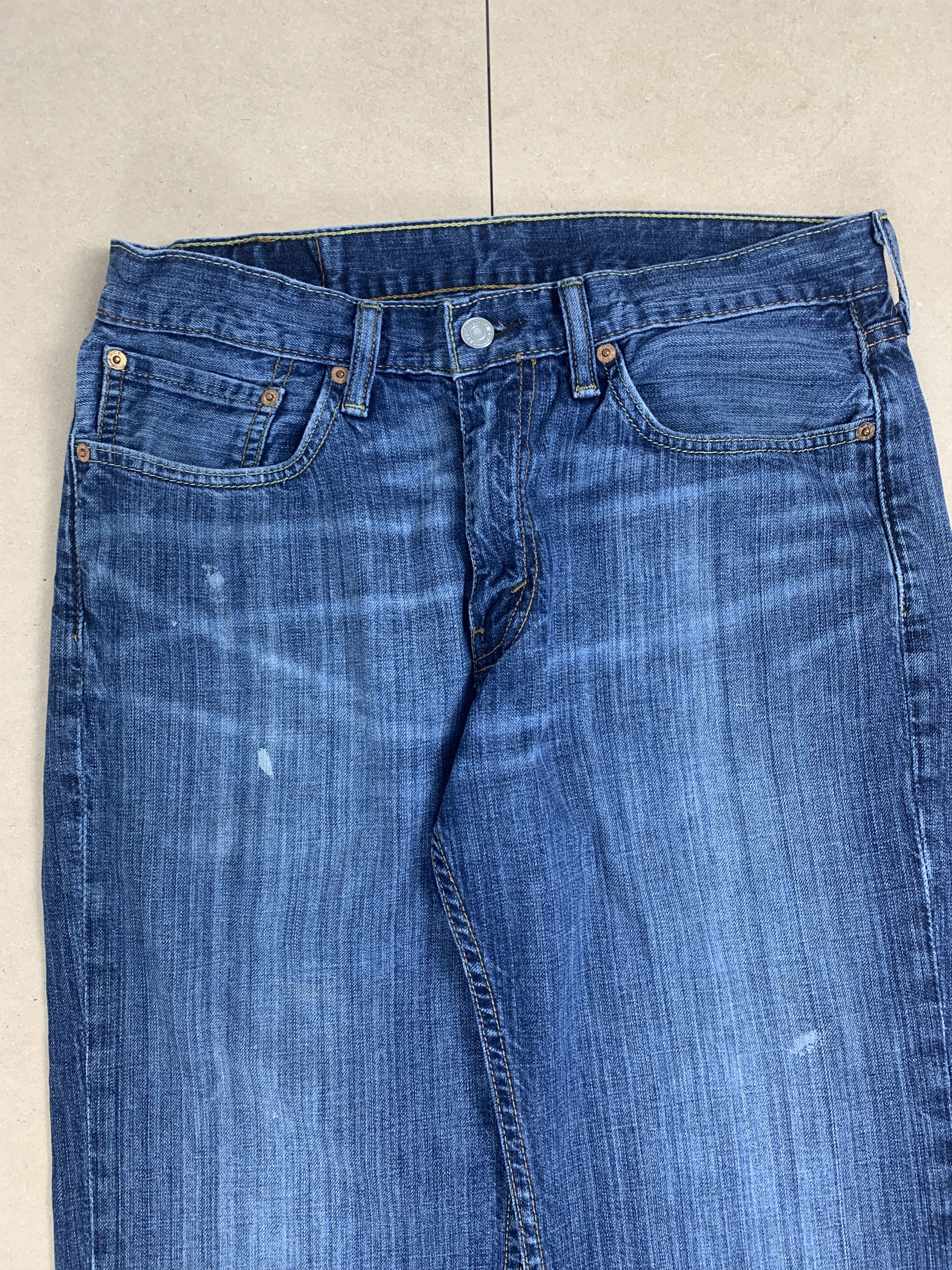 Levi's Vintage LEVI'S 514 Faded Straight Cut Mid Wash Jeans Size US 32 / EU 48 - 3 Thumbnail