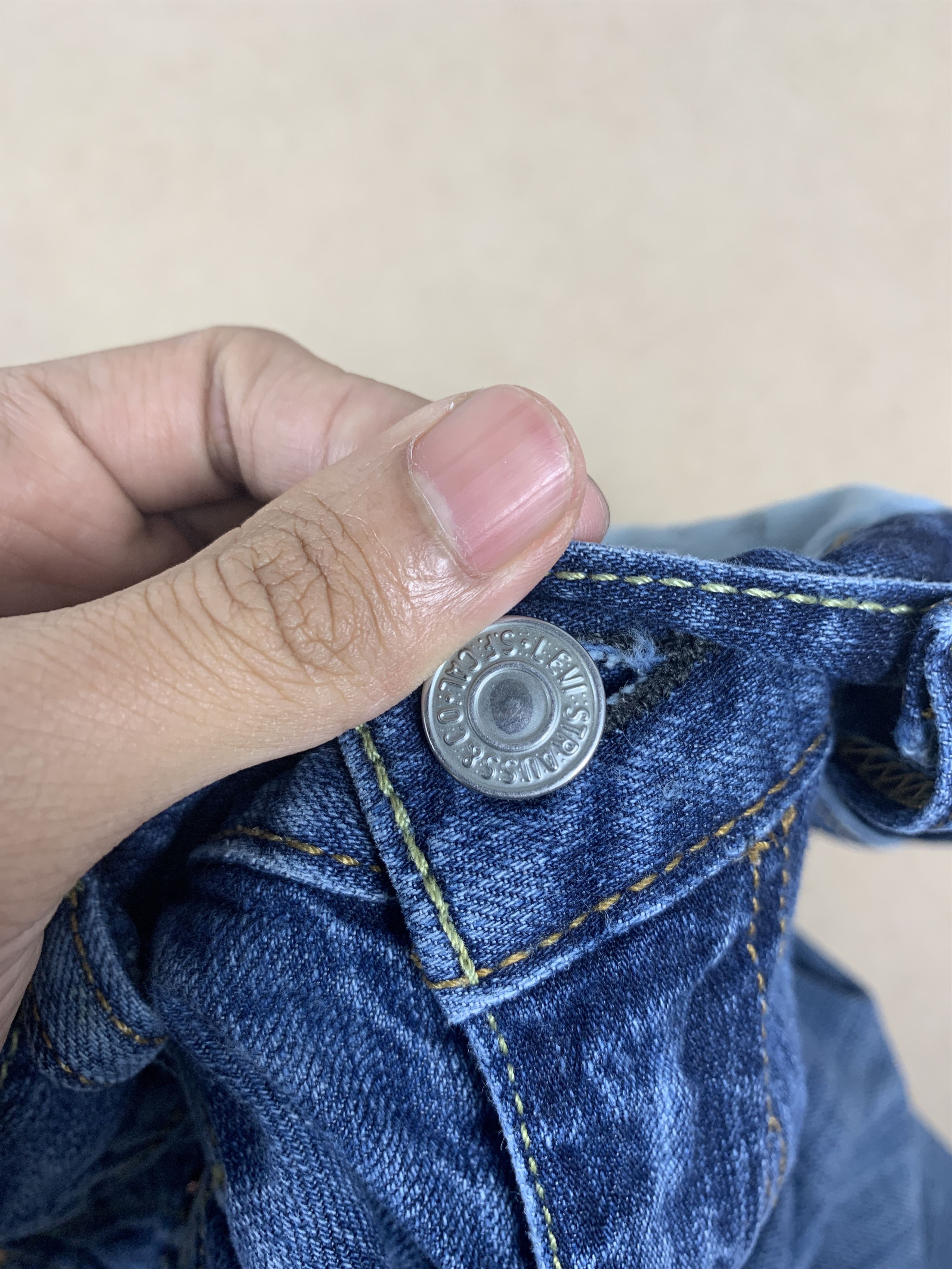 Levi's Vintage LEVI'S 514 Faded Straight Cut Mid Wash Jeans Size US 32 / EU 48 - 15 Thumbnail