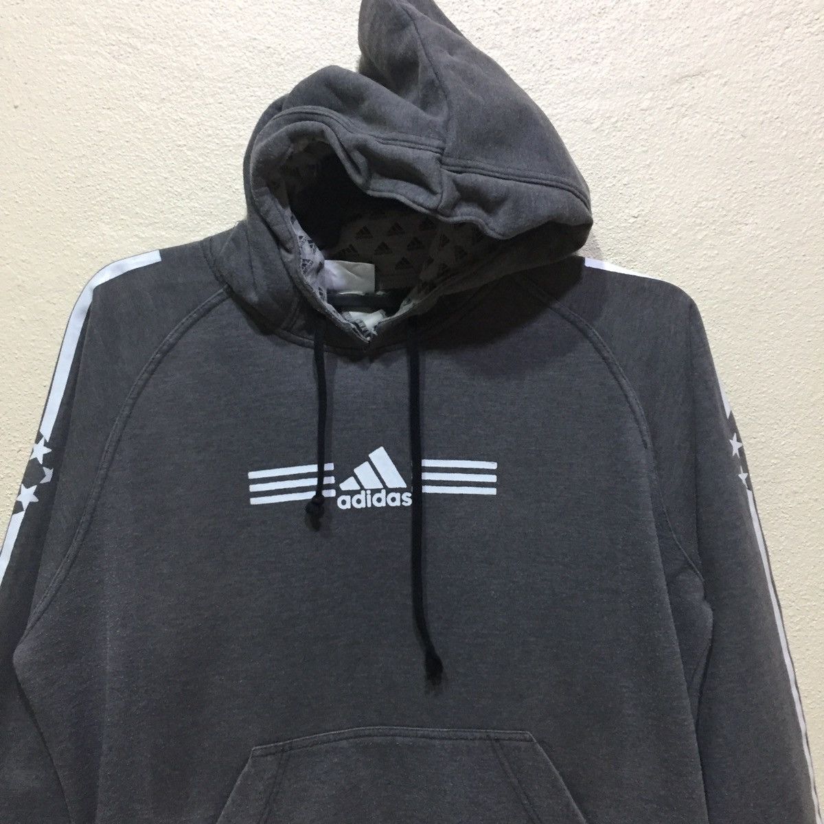Adidas × Vintage Vintage Adidas Hoodie size XL Size US XL / EU 56 / 4 - 5 Thumbnail