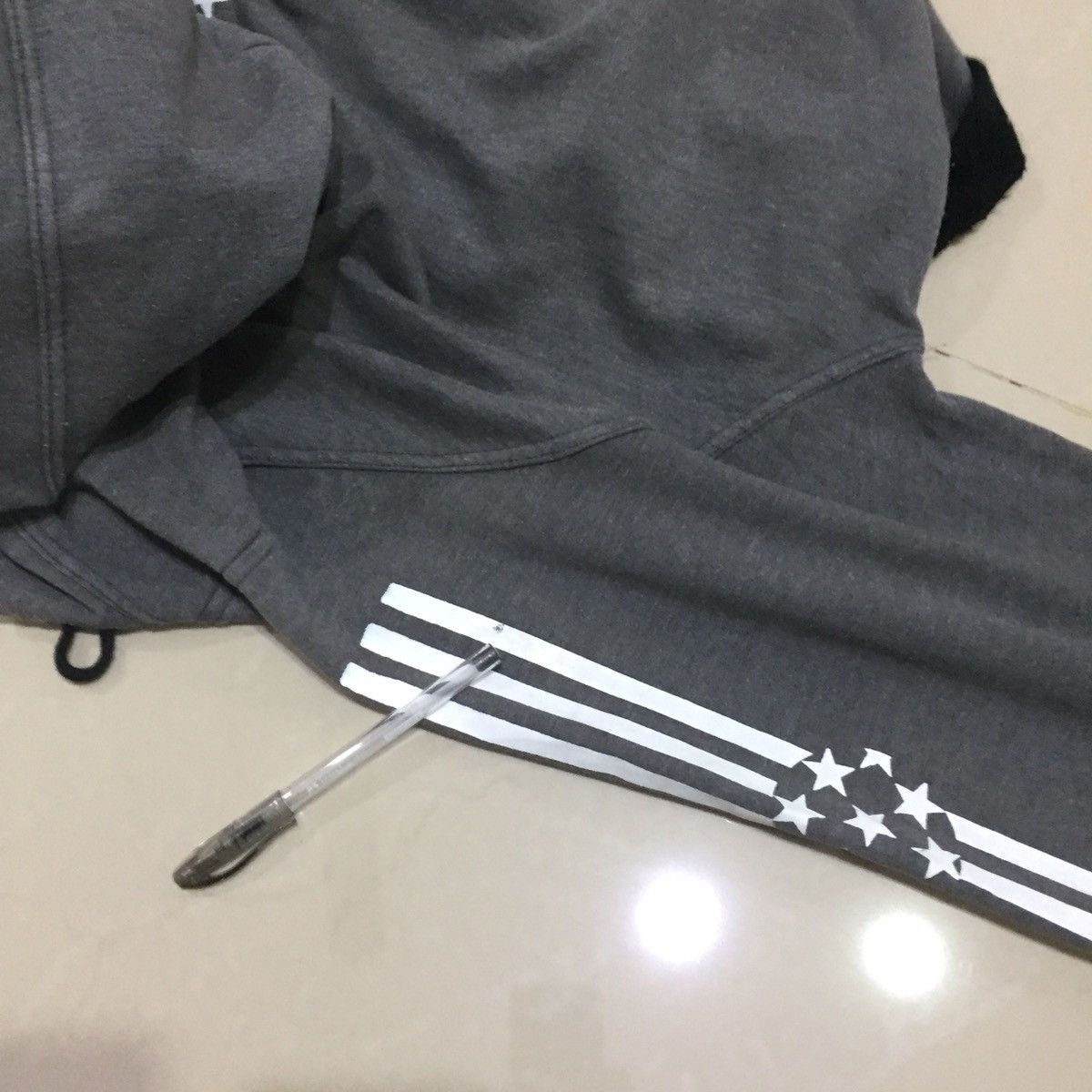 Adidas × Vintage Vintage Adidas Hoodie size XL Size US XL / EU 56 / 4 - 11 Thumbnail
