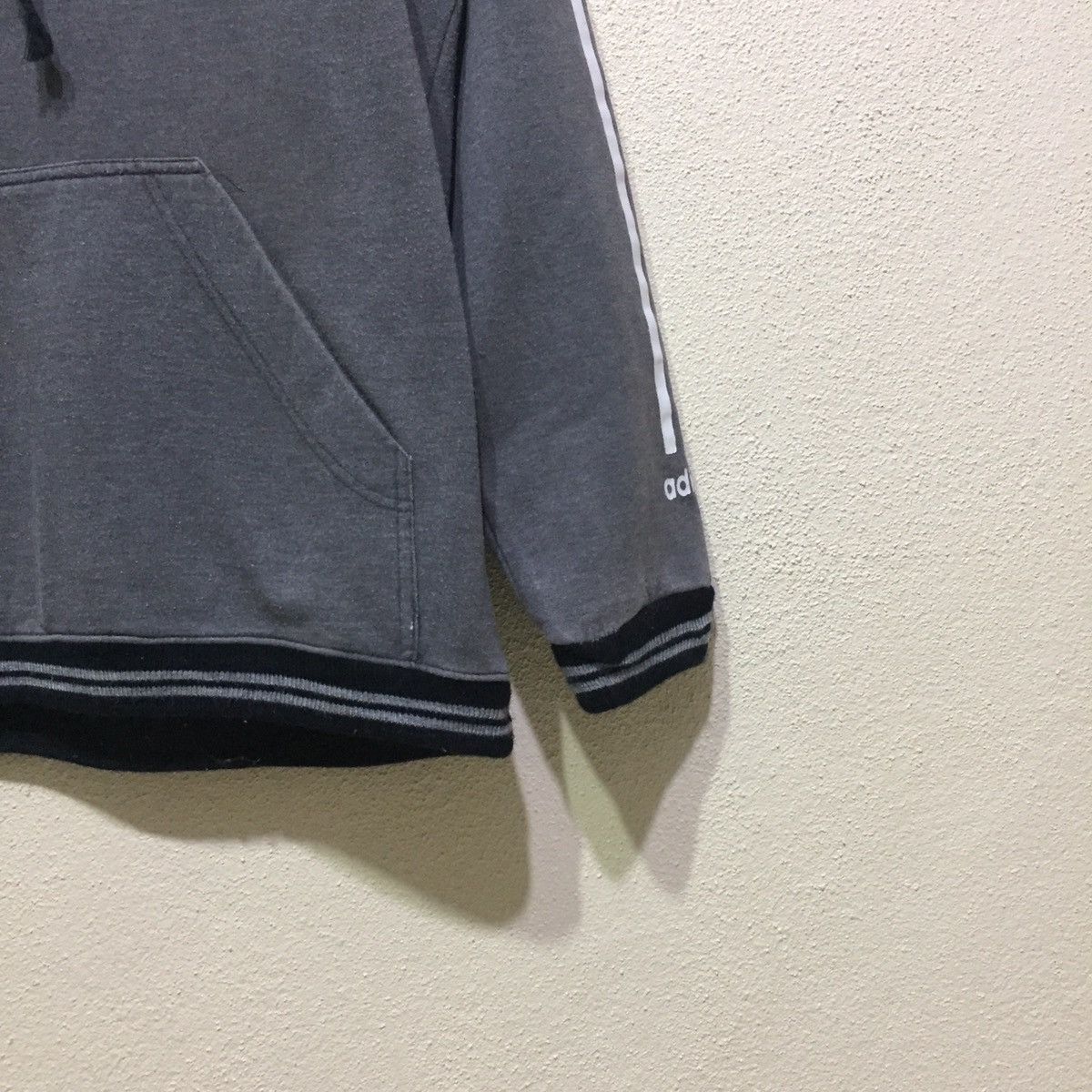 Adidas × Vintage Vintage Adidas Hoodie size XL Size US XL / EU 56 / 4 - 3 Thumbnail