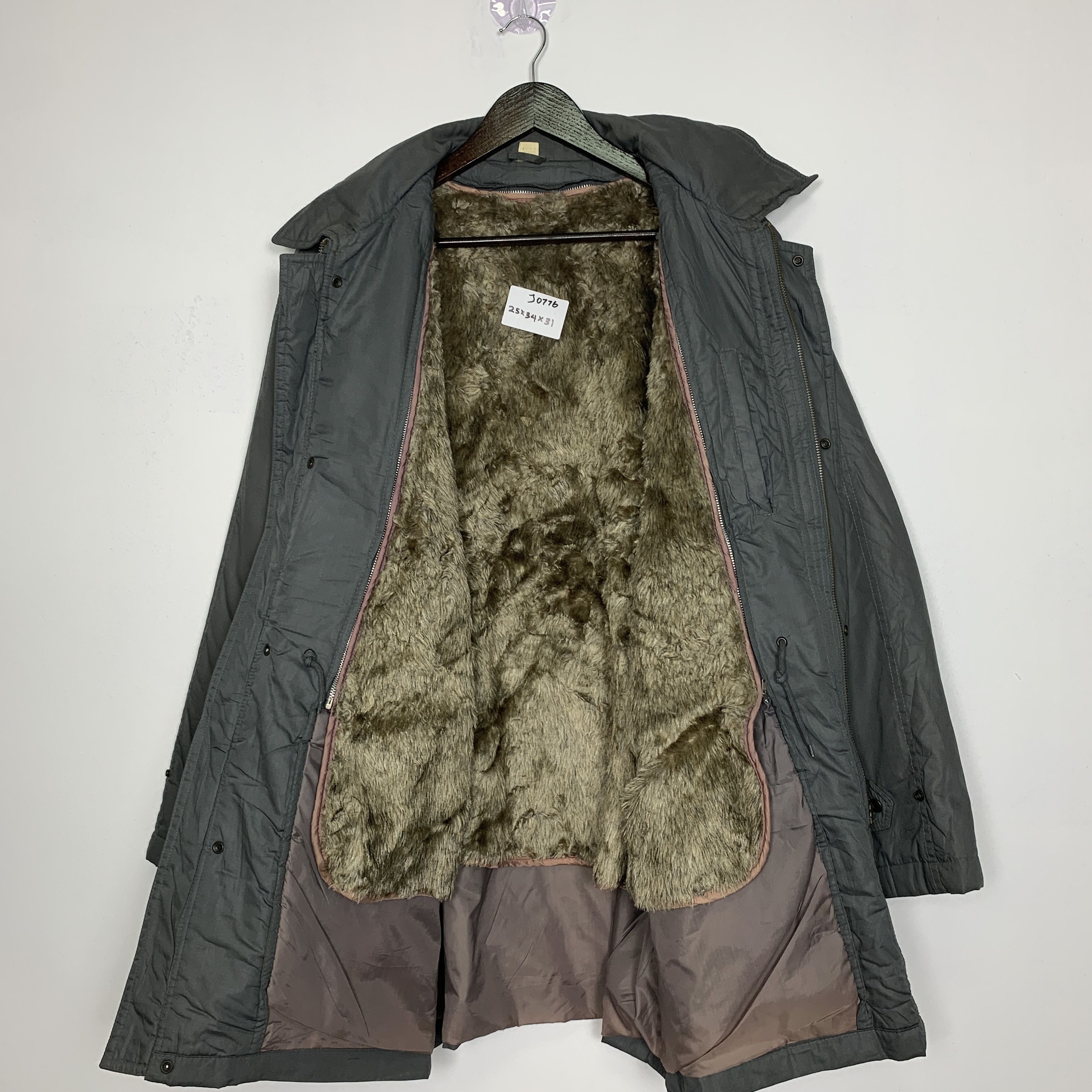 Japanese Brand Vintage Japanese Brand Parkas Fur Lining Parkas J0776 Size US L / EU 52-54 / 3 - 9 Thumbnail