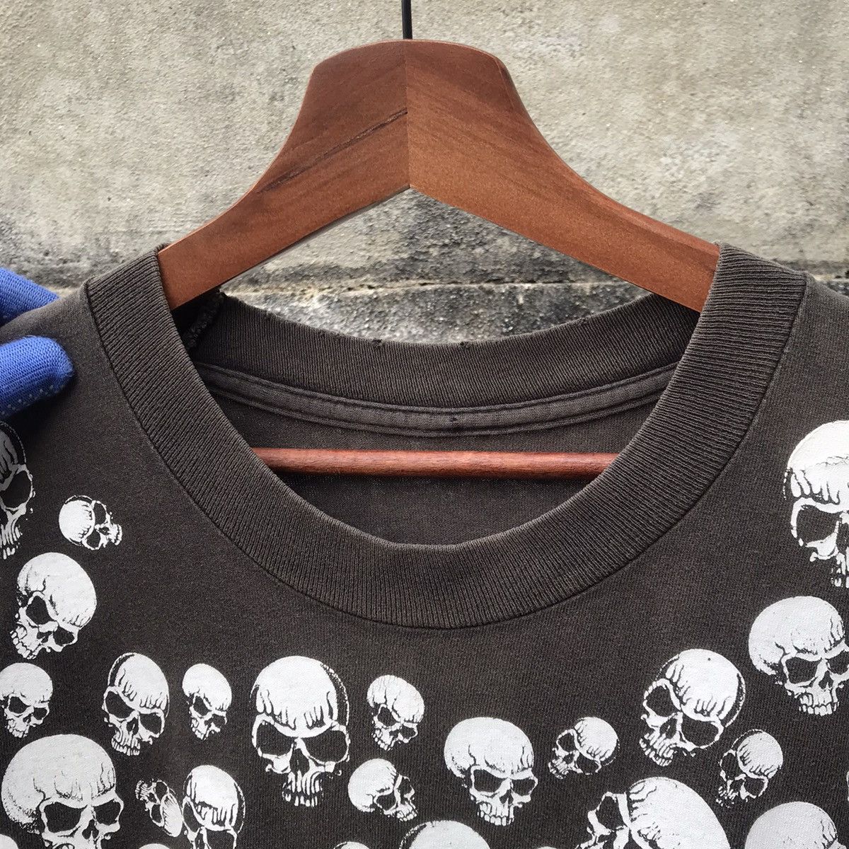 Vintage Vintage 1992 Fashion victim Skullprint mirror black faded Size US L / EU 52-54 / 3 - 7 Thumbnail