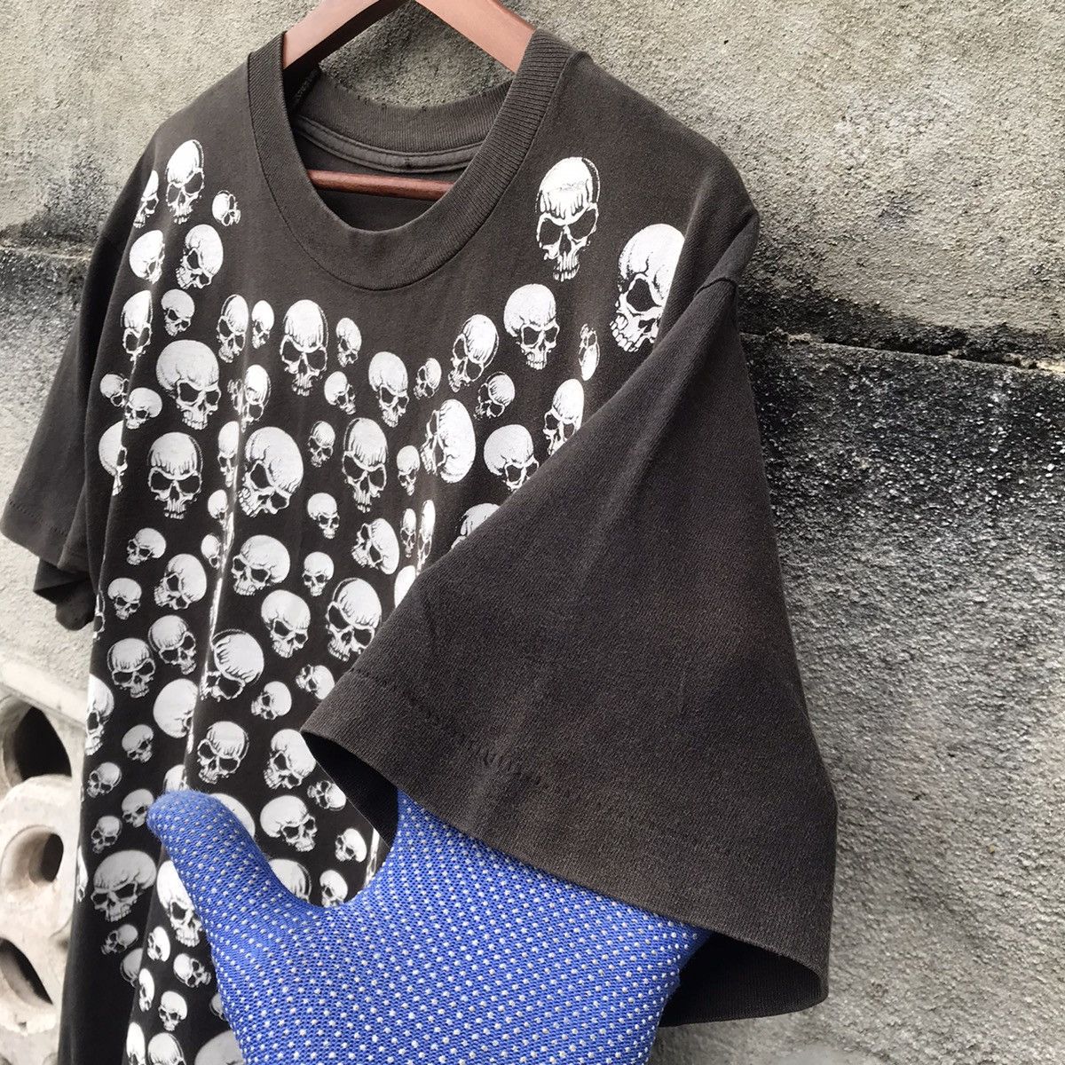 Vintage Vintage 1992 Fashion victim Skullprint mirror black faded Size US L / EU 52-54 / 3 - 6 Thumbnail