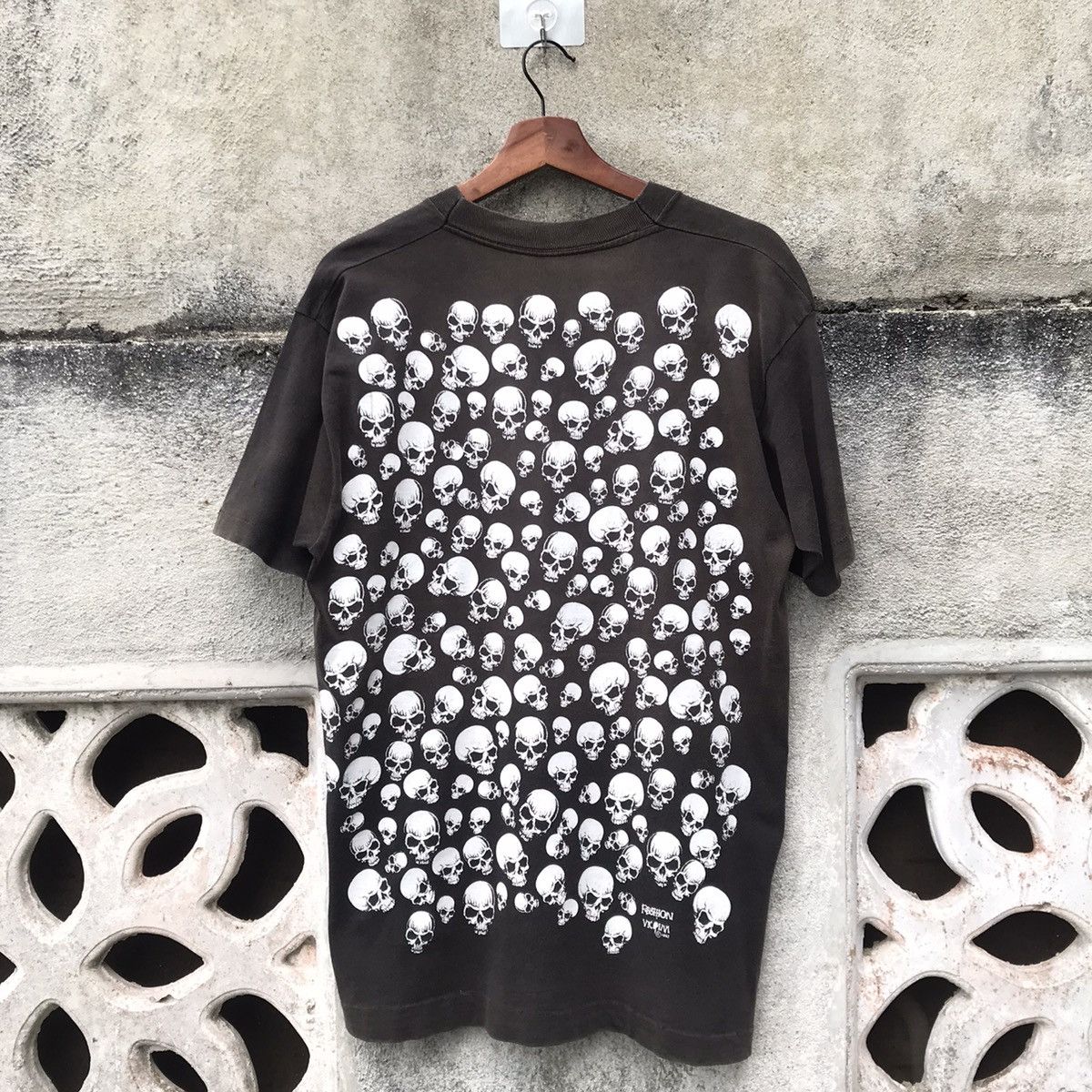 Vintage Vintage 1992 Fashion victim Skullprint mirror black faded Size US L / EU 52-54 / 3 - 9 Thumbnail