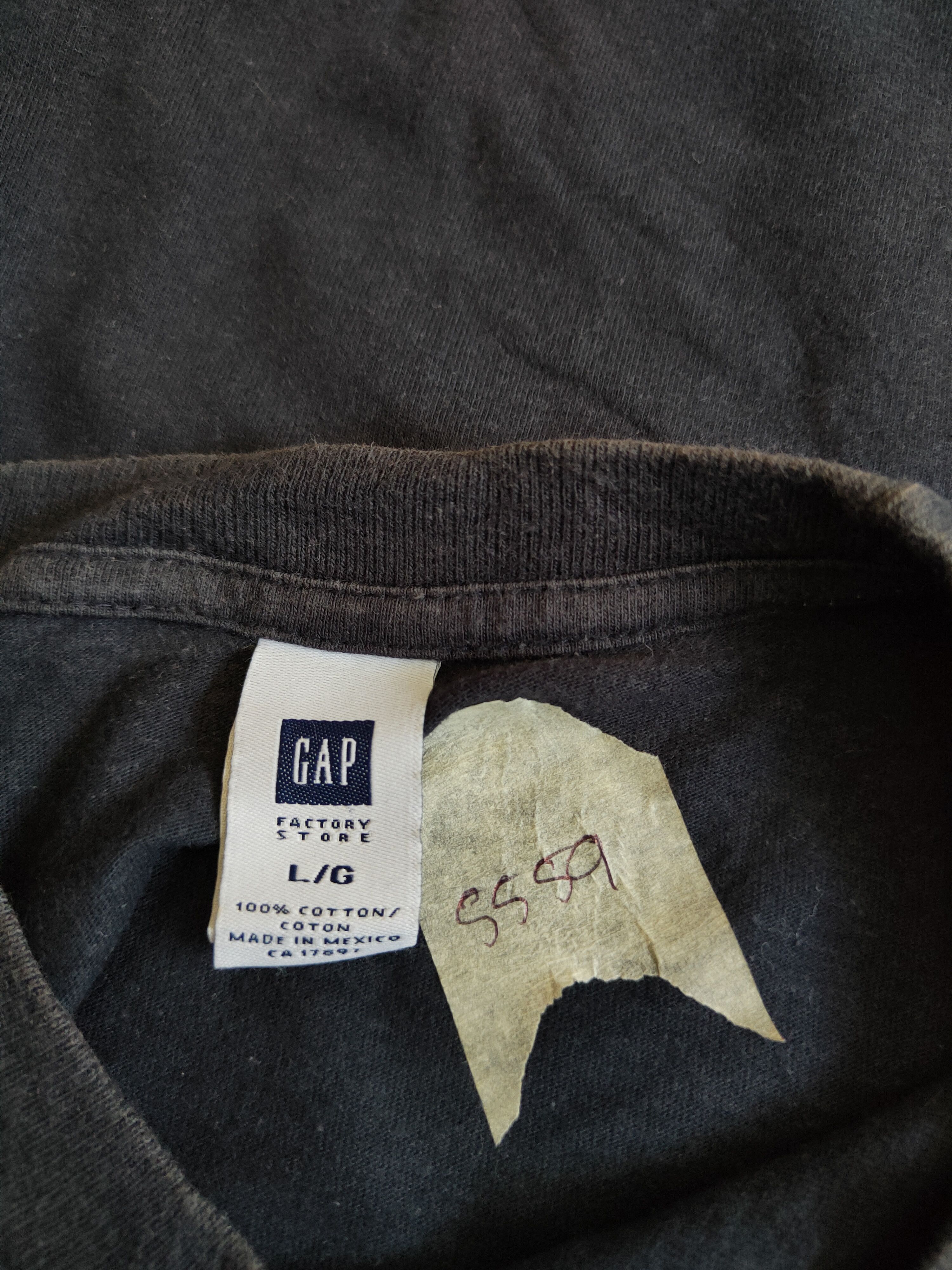 Gap × Vintage GAP Dark Blue Faded sweatshirt vintage kenye west #5559 Size US L / EU 52-54 / 3 - 11 Thumbnail