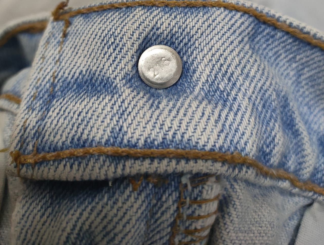 Levi's 90s VIntage Levis Made in Canada Size US 28 / EU 44 - 8 Thumbnail