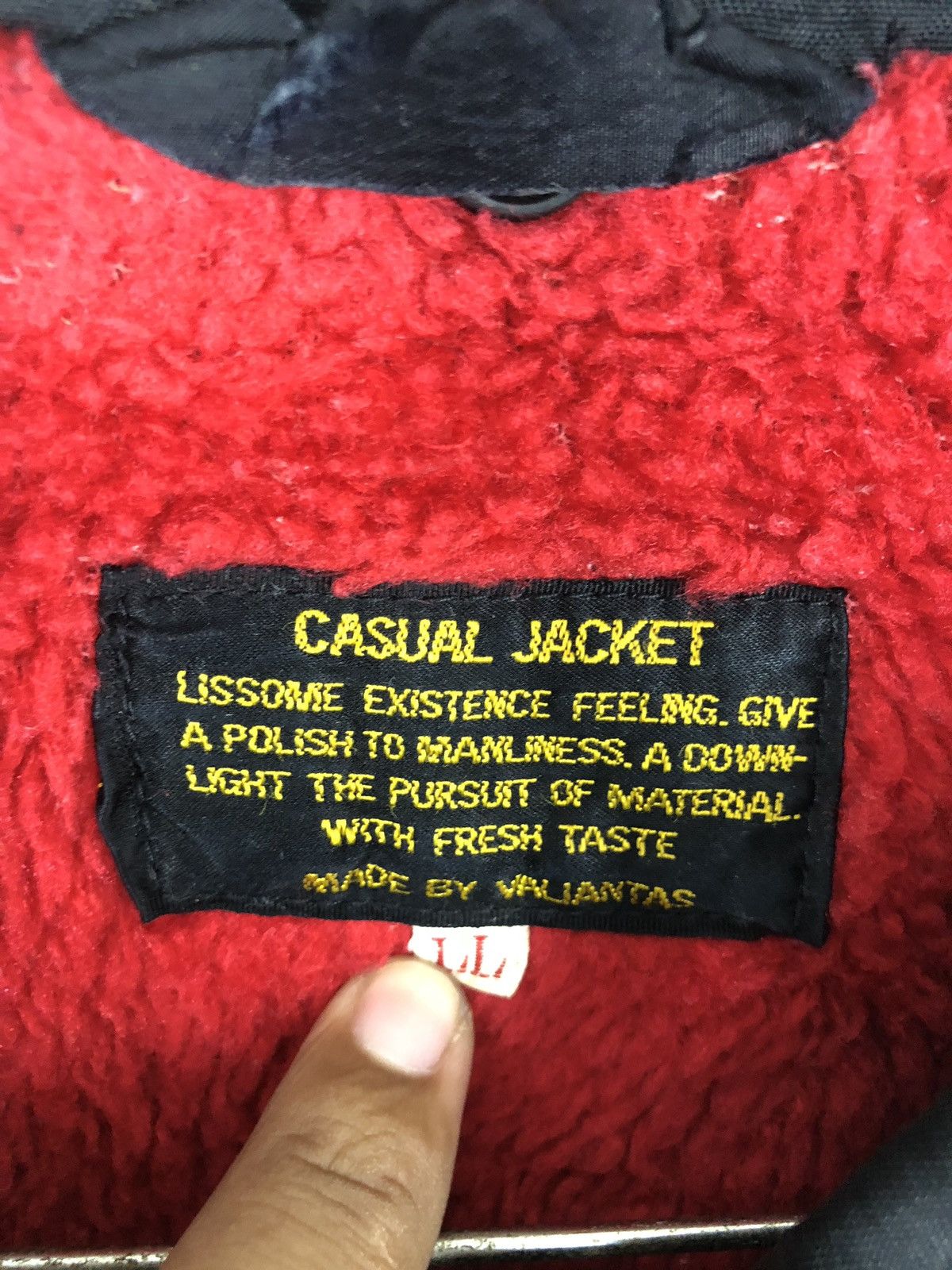 Japanese Brand × Vintage Vintage Valiantas Black Bomber Jacket with Red Fleece Lining Size US L / EU 52-54 / 3 - 3 Thumbnail