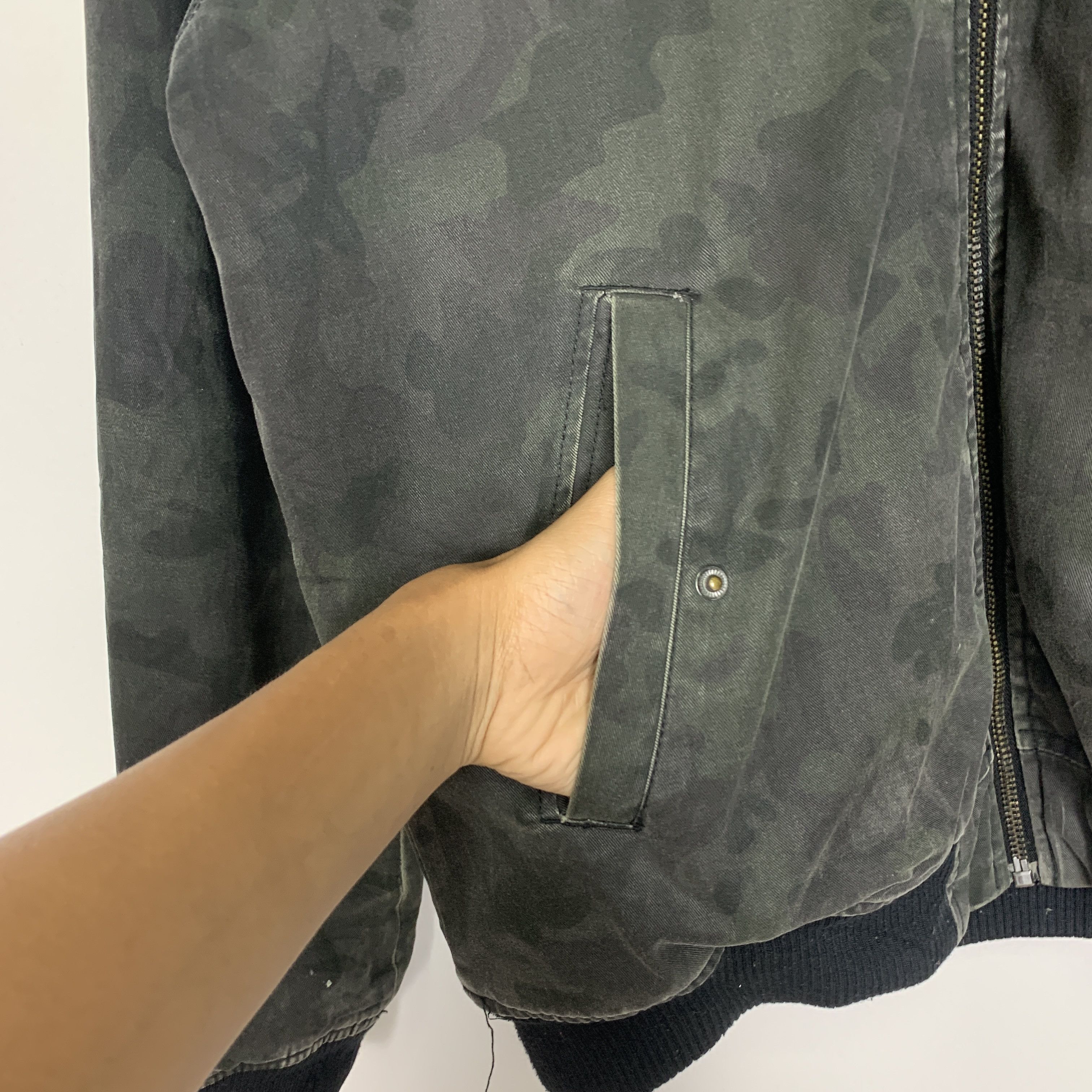 H&M Vintage Faded H&M Jacket Quilted Lining J0780 Size US L / EU 52-54 / 3 - 14 Thumbnail