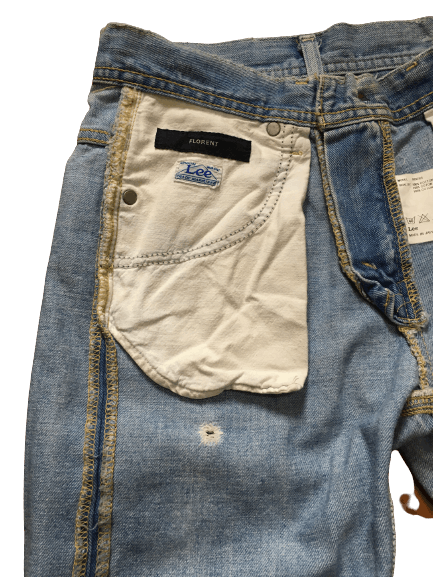 Lee × Vintage Ripped Light Washed Lee jeans Size US 28 / EU 44 - 11 Thumbnail