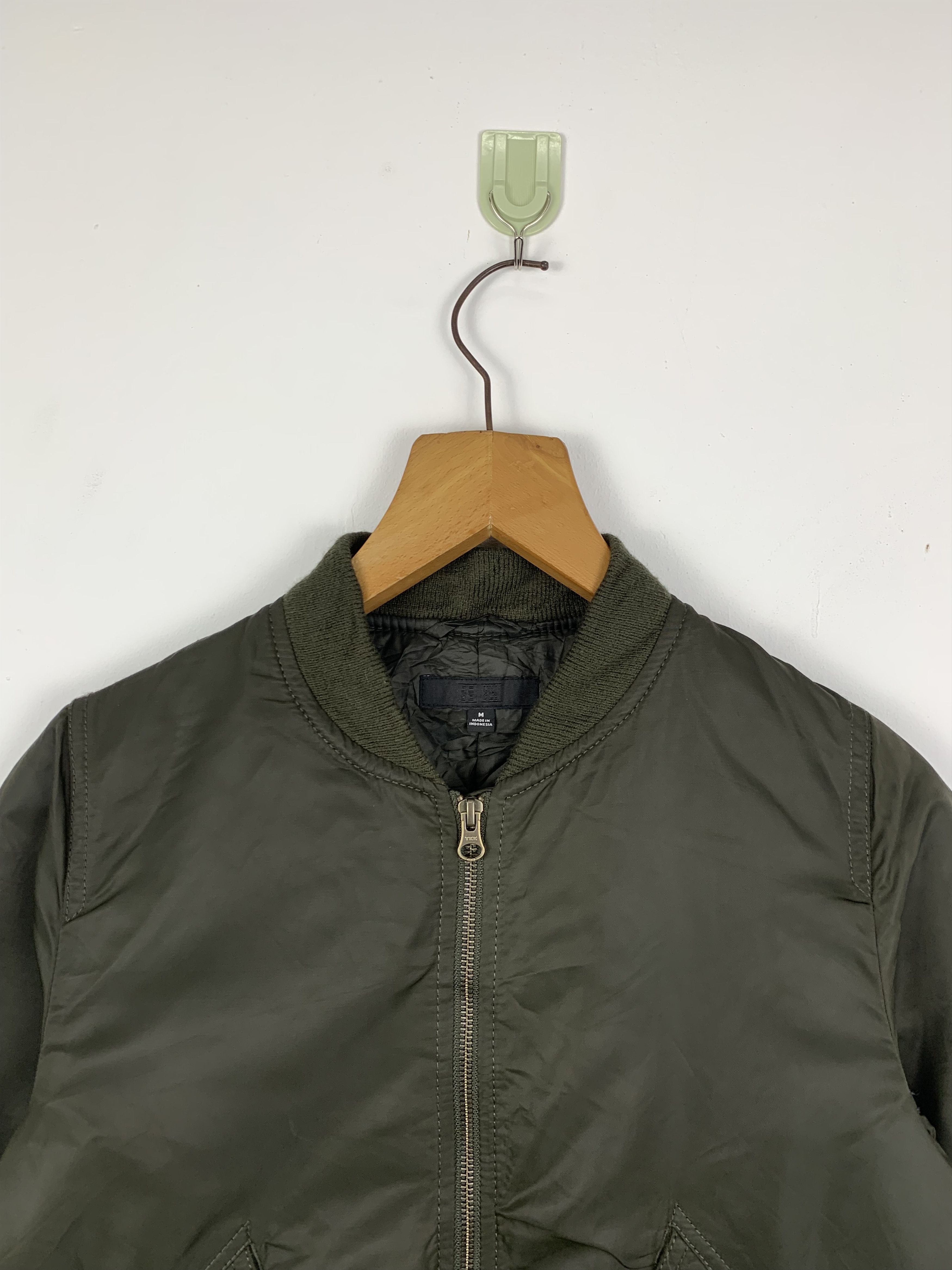 Uniqlo Vintage UNIQLO Bombers Jacket Nice Design J0488 Size US S / EU 44-46 / 1 - 2 Thumbnail