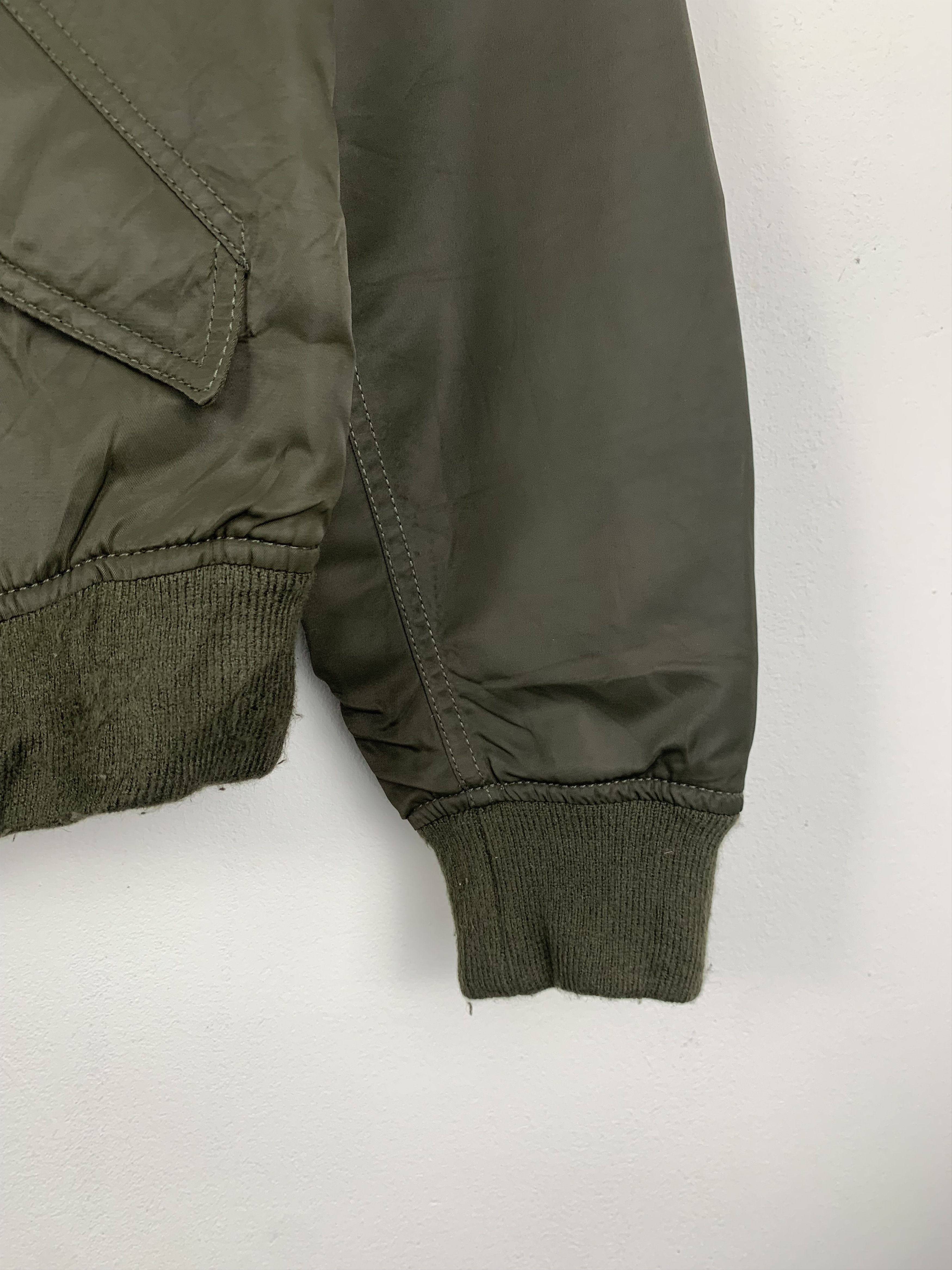 Uniqlo Vintage UNIQLO Bombers Jacket Nice Design J0488 Size US S / EU 44-46 / 1 - 3 Thumbnail