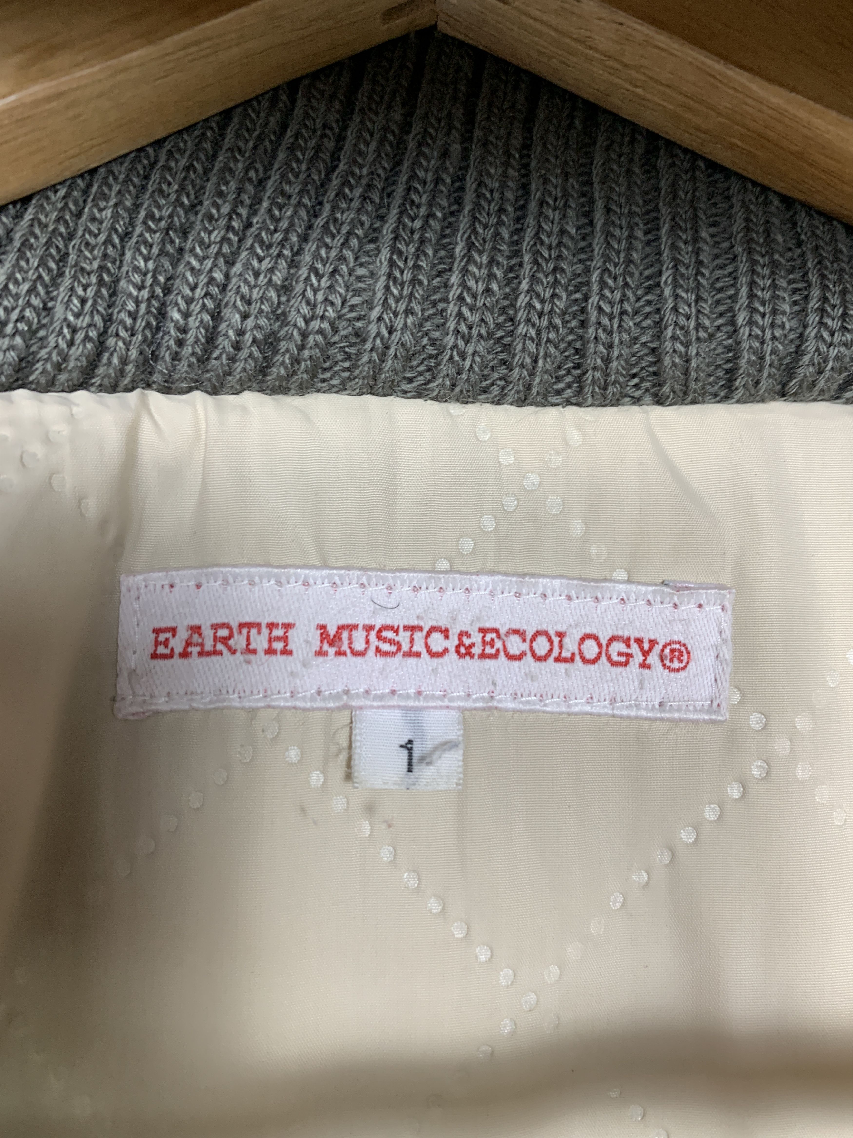 Japanese Brand Vintage Earth Music & Ecology Quilted Lining Jacket J0973 Size US S / EU 44-46 / 1 - 9 Thumbnail