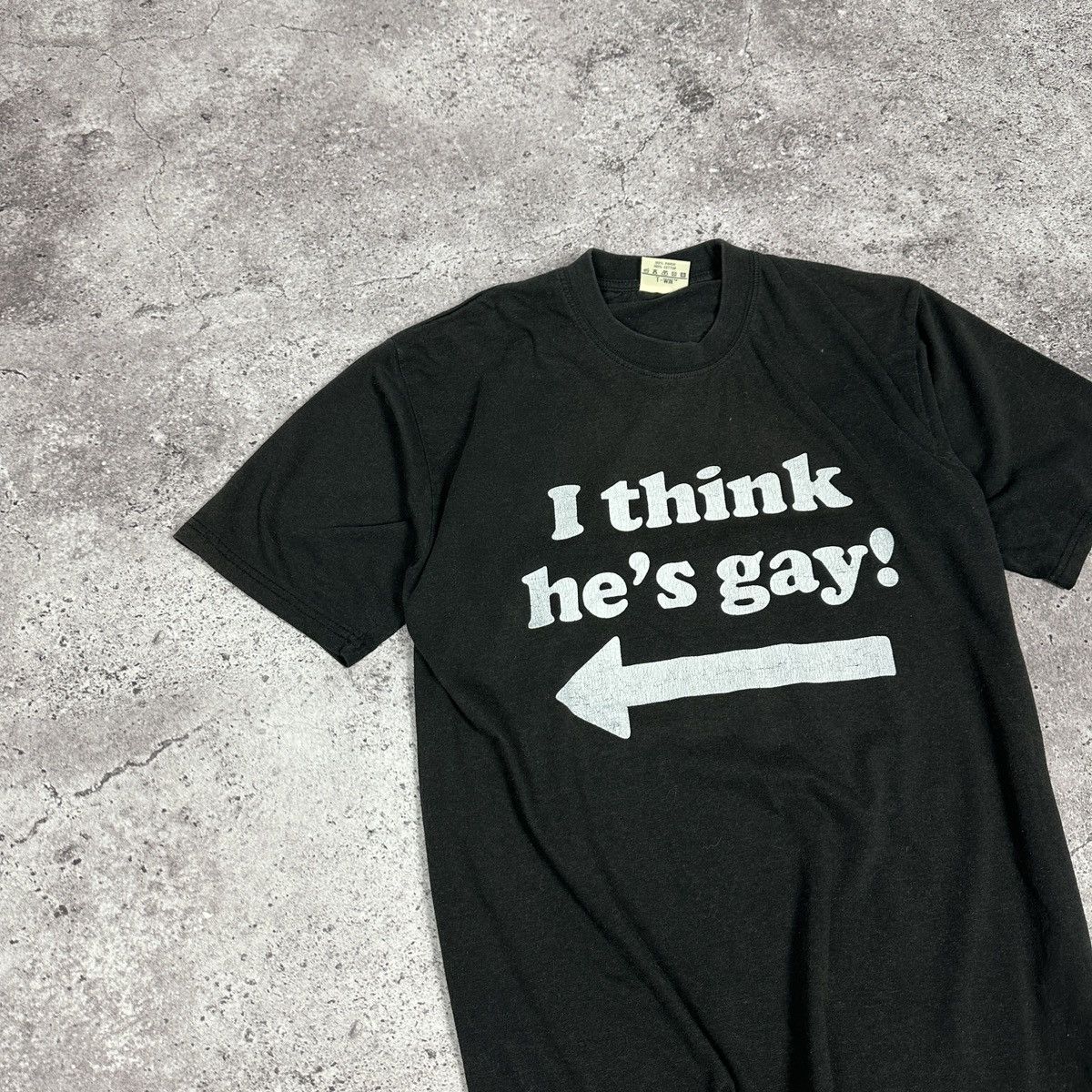 Vintage Vintage 90s I think He’s gay Humor sun faded tee washed Y2K Size US M / EU 48-50 / 2 - 3 Thumbnail