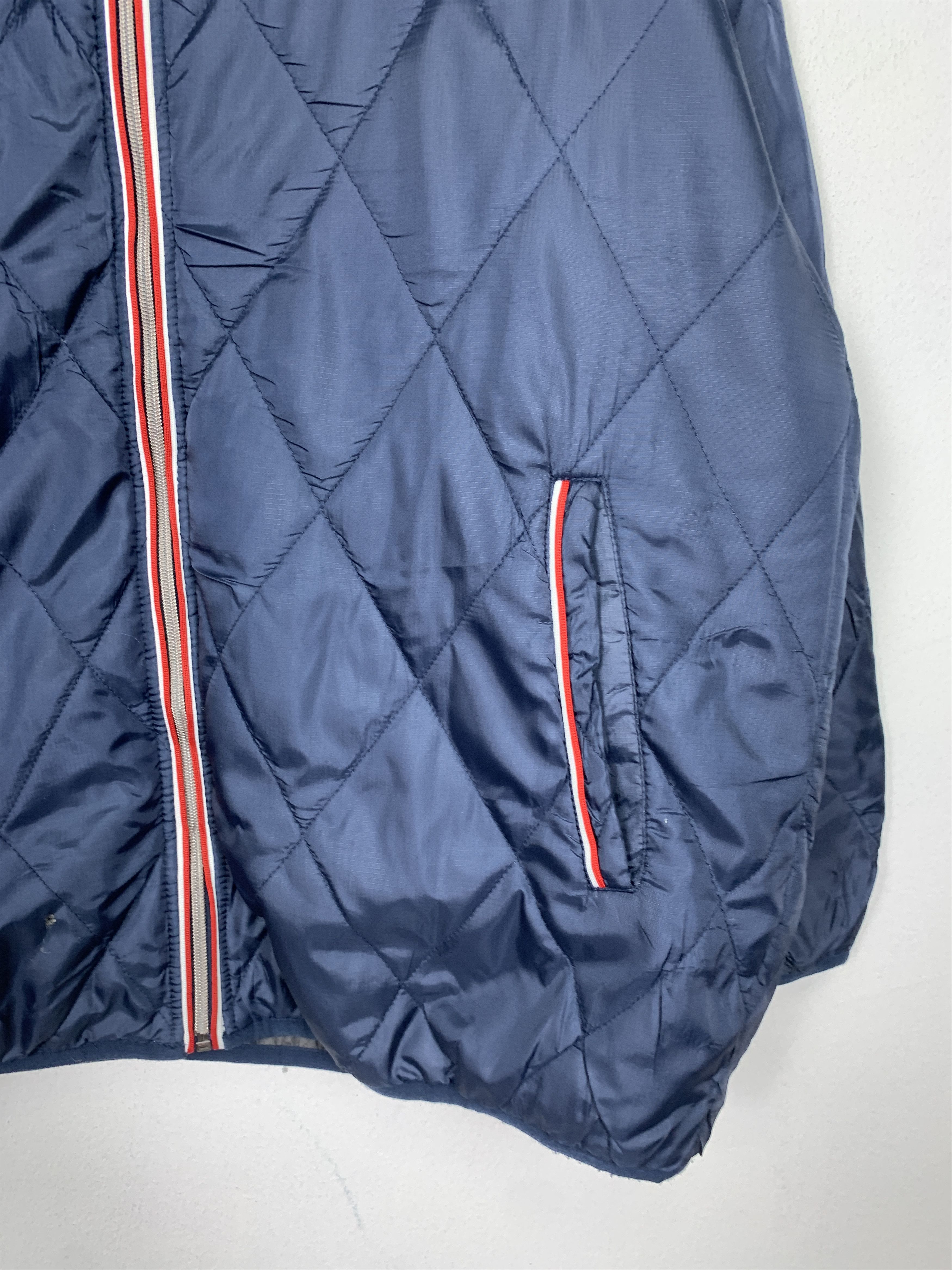 Converse Vintage CONVERSE Zip Up Quilted hoodie Jacket J1460 Size US XL / EU 56 / 4 - 4 Thumbnail