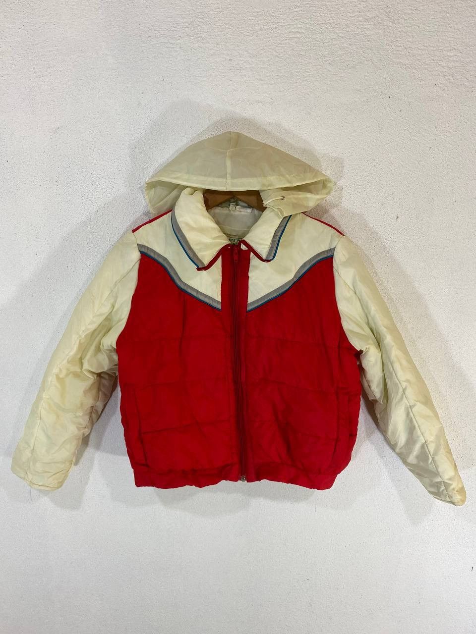 Vintage Vintage Aspen Country Skiwear Retro Puffer Jacket Size US L / EU 52-54 / 3 - 1 Thumbnail