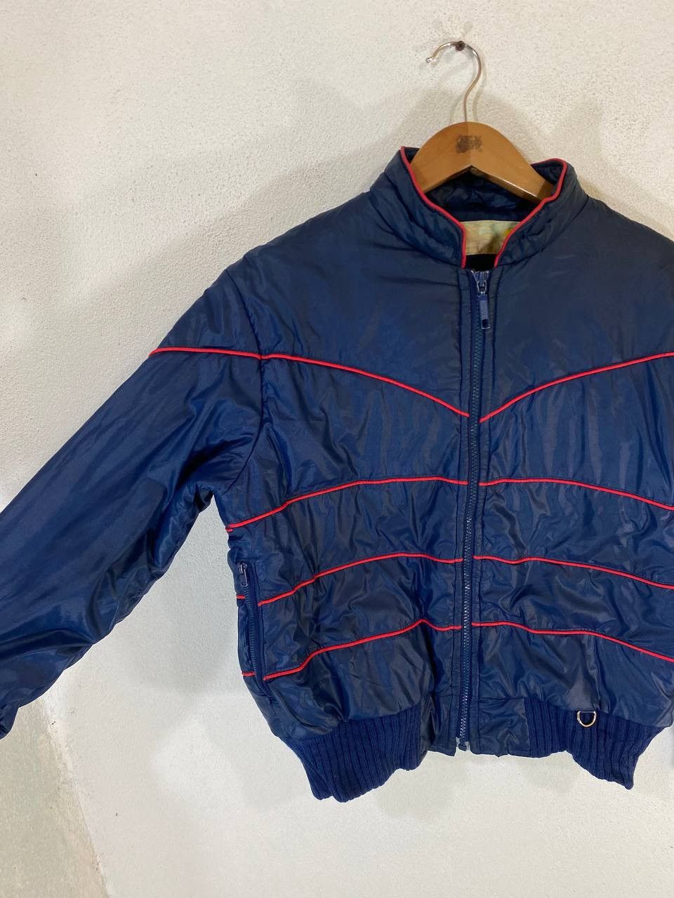 Vintage Vintage 80s Skiwear Retro Puffer Jacket Nice Design Size US M / EU 48-50 / 2 - 4 Thumbnail