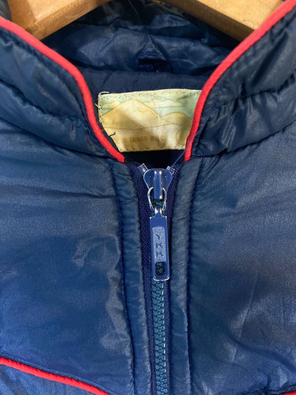 Vintage Vintage 80s Skiwear Retro Puffer Jacket Nice Design Size US M / EU 48-50 / 2 - 11 Thumbnail