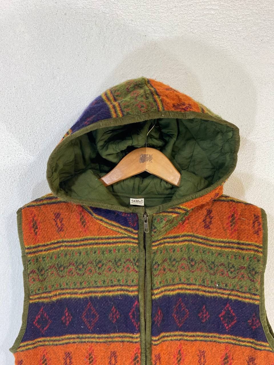 Japanese Brand japanese brands Navajo Design Vest Sleeveless Nice Design Size US M / EU 48-50 / 2 - 1 Thumbnail