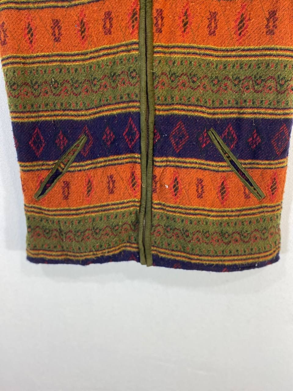 Japanese Brand japanese brands Navajo Design Vest Sleeveless Nice Design Size US M / EU 48-50 / 2 - 2 Thumbnail