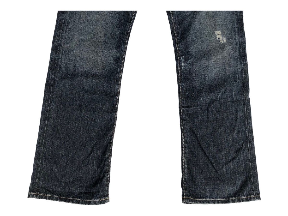 Guess 🔥Guess Distressed Flare Jeans 🔥 Size US 33 - 4 Thumbnail