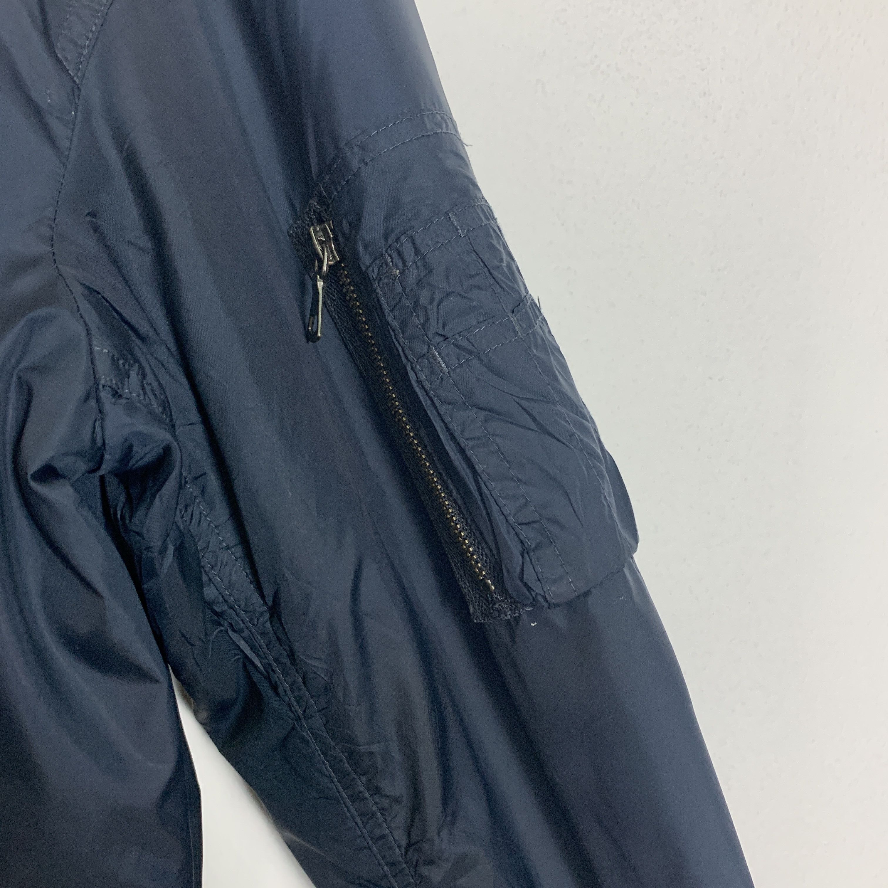 Uniqlo Vintage UNIQLO Bomber Airforce Style Jacket J0812 Size US S / EU 44-46 / 1 - 6 Thumbnail