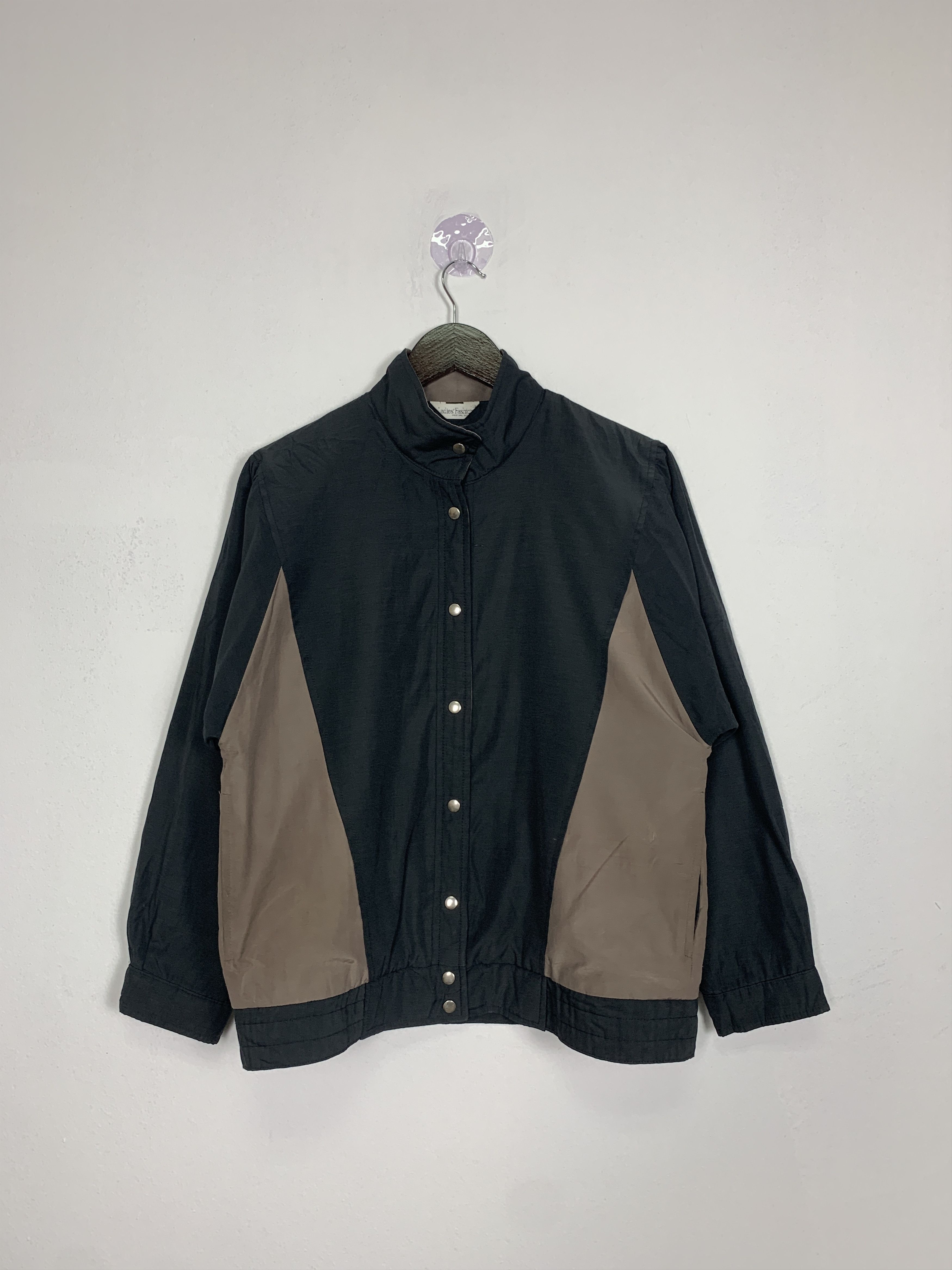 Japanese Brand Vintage JAPANESE BRAND Quilted LIning Button Up Jacket J0872 Size US S / EU 44-46 / 1 - 1 Thumbnail