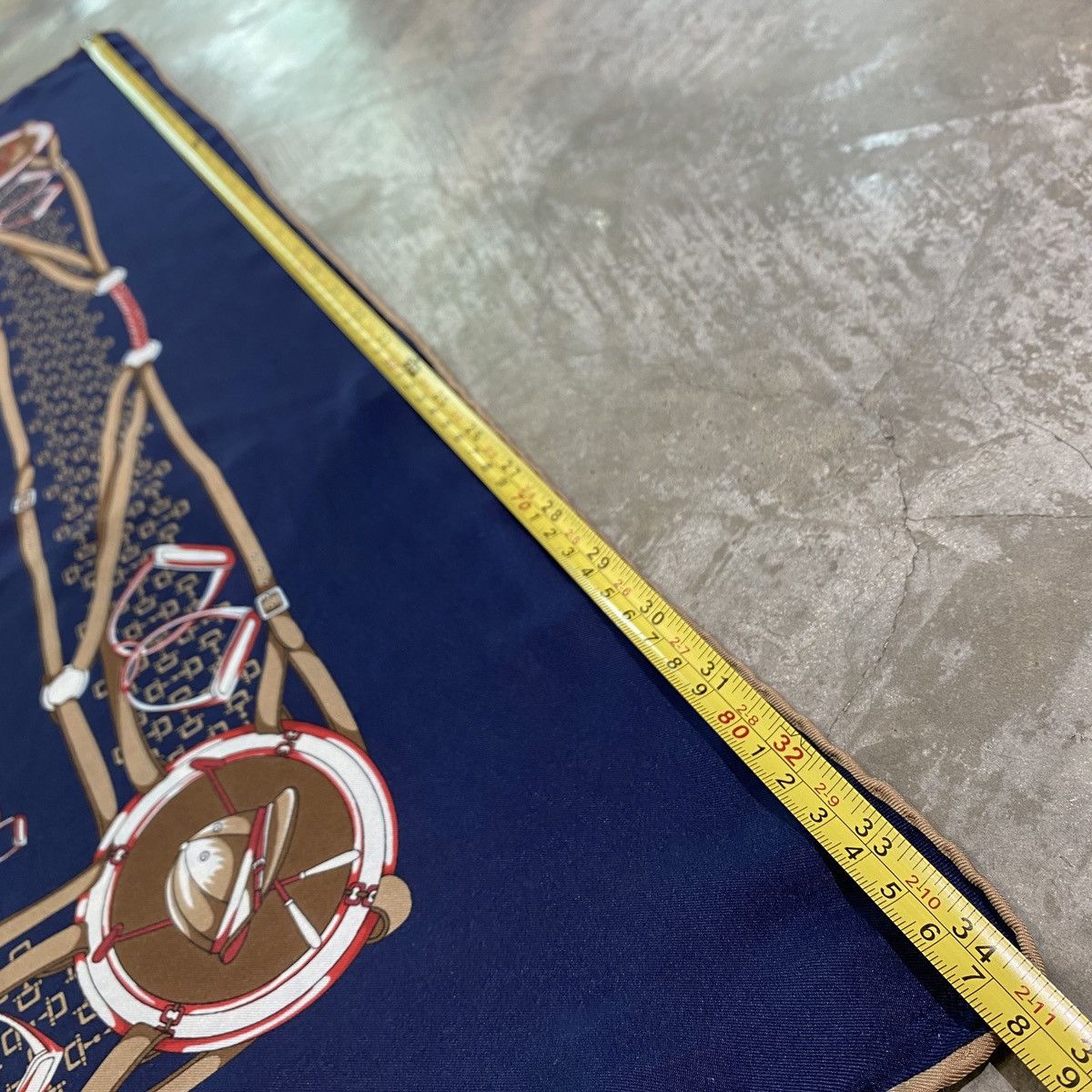 Vintage Vintage Gucci Silk Scarves . Size ONE SIZE - 11 Thumbnail