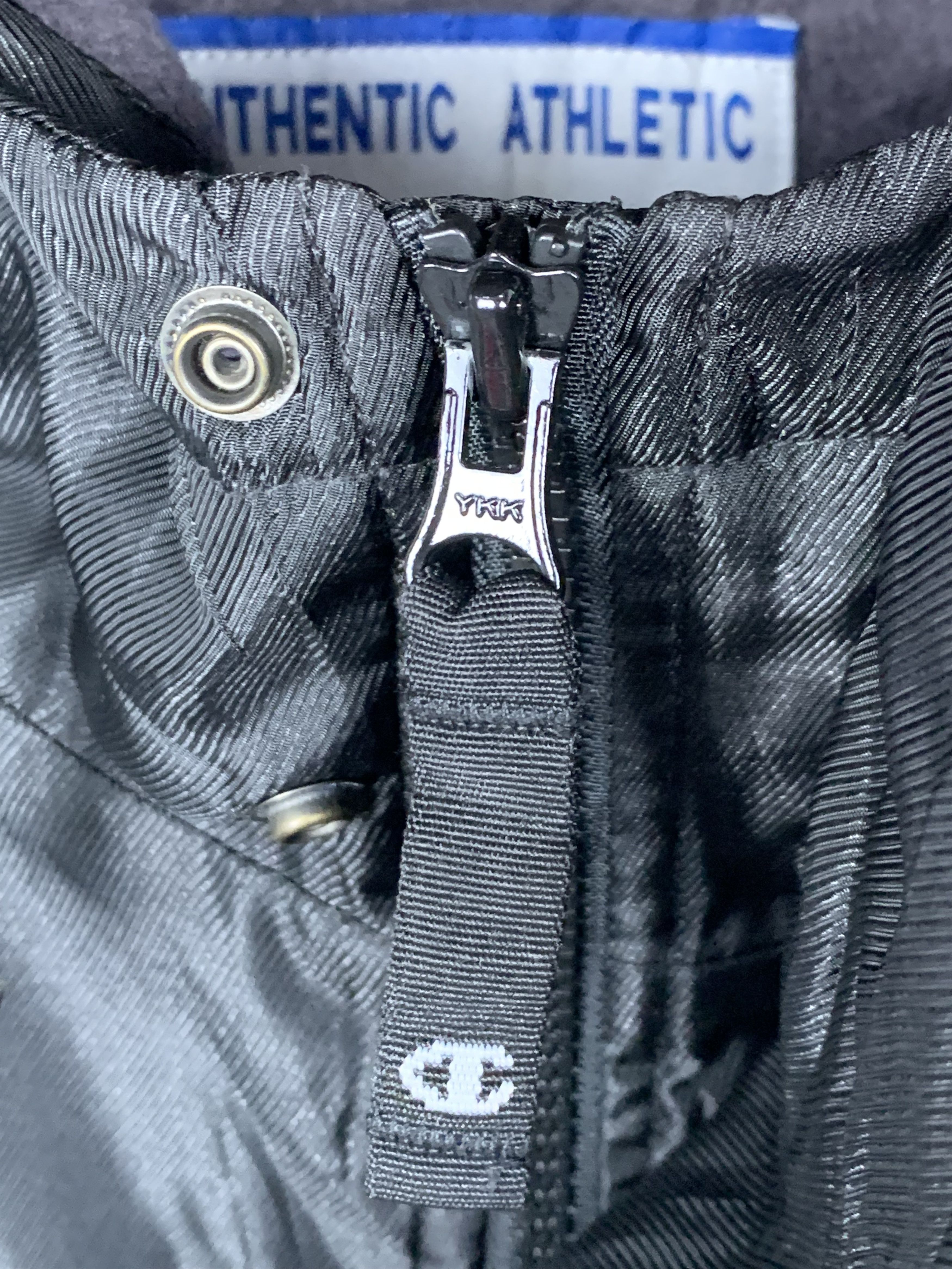 Champion Vintage Champion Hoodie Long Jacket Parkas J0641 Size US L / EU 52-54 / 3 - 8 Thumbnail