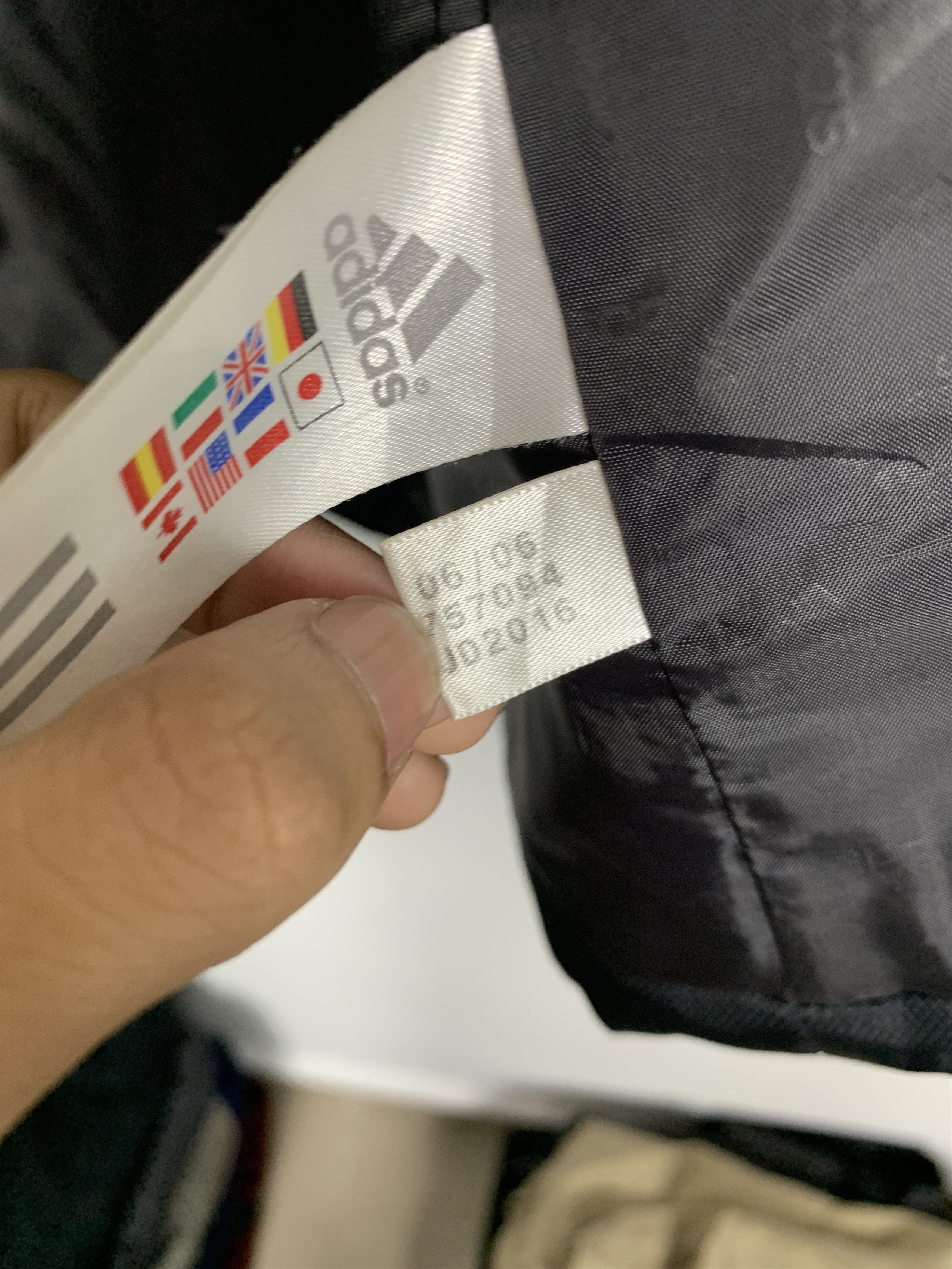 Adidas Vintage Adidas Puffer Zip Up Jacket J0867 Size US S / EU 44-46 / 1 - 23 Thumbnail