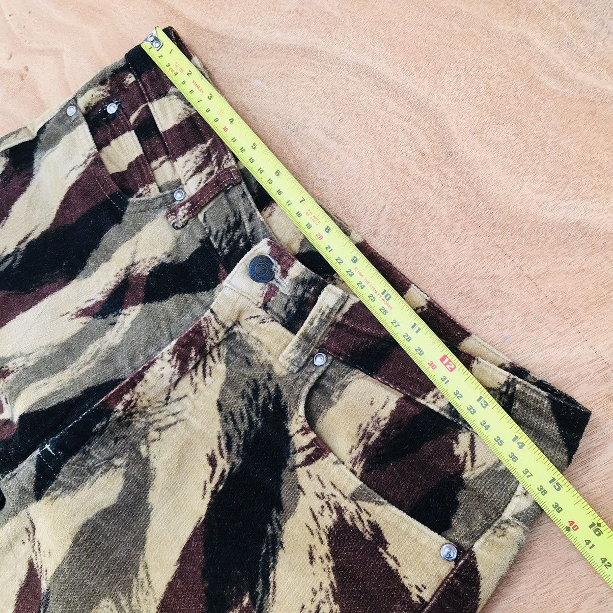 5351 POUR LES HOMMES Vintage Japanese Archive Brushstroke Camo Corduroy Pants Size US 28 / EU 44 - 11 Thumbnail