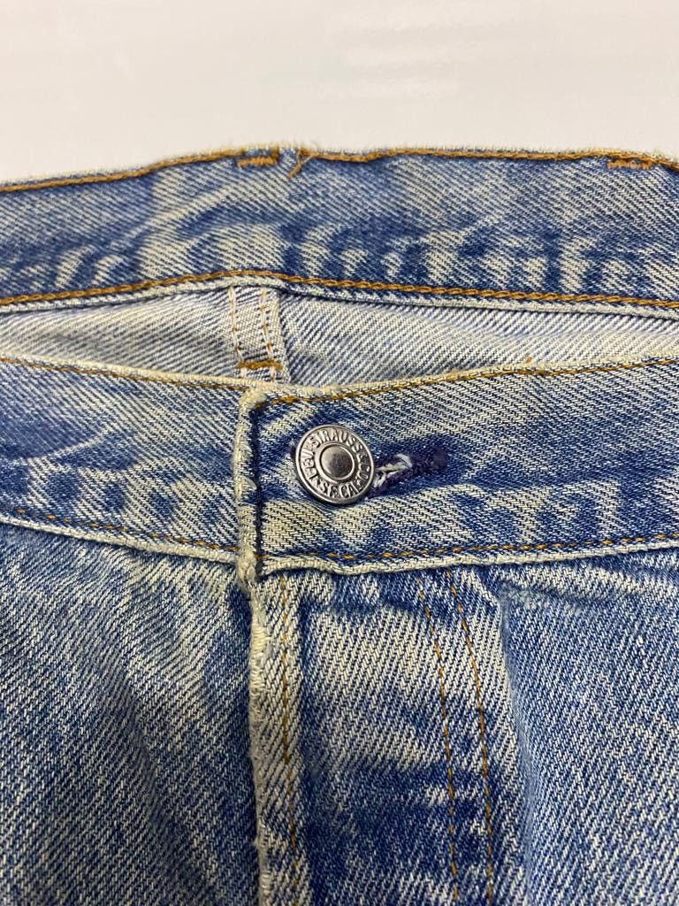 Levi's Vintage Clothing VINTAGE LEVIS 501 MADE IN USA DISTRESSED BAGGY DENIM PANTS Size US 42 / EU 58 - 7 Thumbnail
