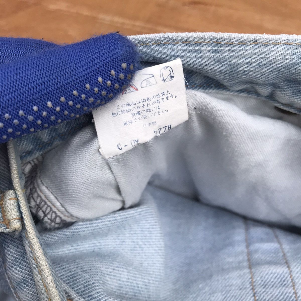 Spellbound Vintage Spellbound STONEWASH scovill buttom waist 28” Size US 28 / EU 44 - 12 Thumbnail