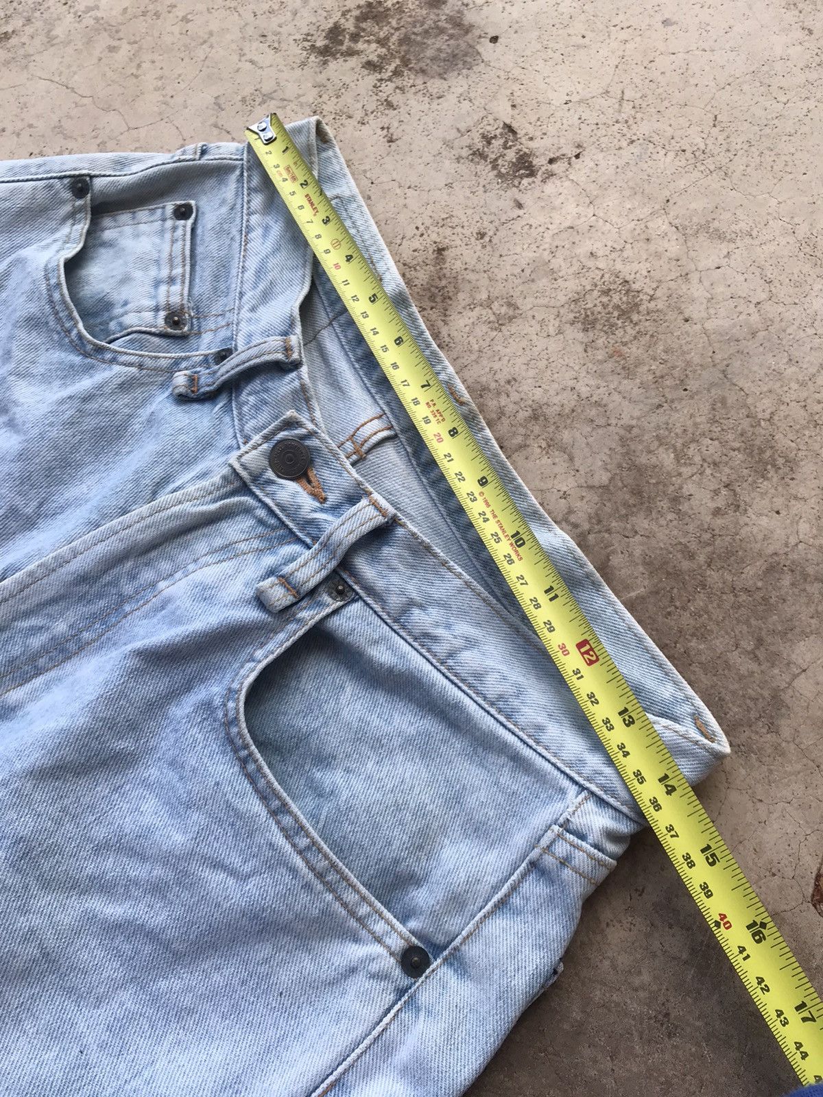 Spellbound Vintage Spellbound STONEWASH scovill buttom waist 28” Size US 28 / EU 44 - 16 Thumbnail