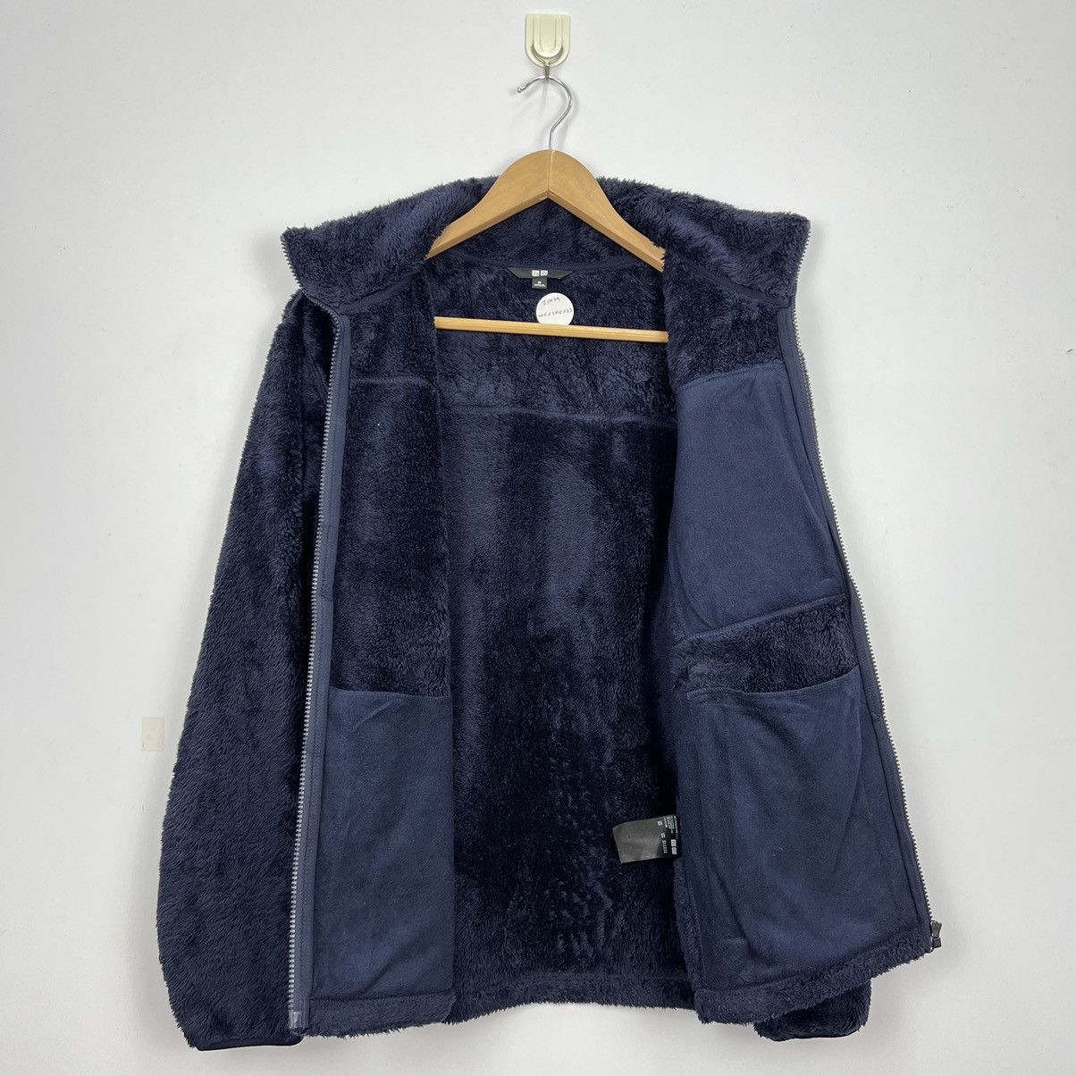 Uniqlo Vintage Uniqlo Fluffy Fleece Zip Up Jacket J0029 Size US M / EU 48-50 / 2 - 4 Thumbnail