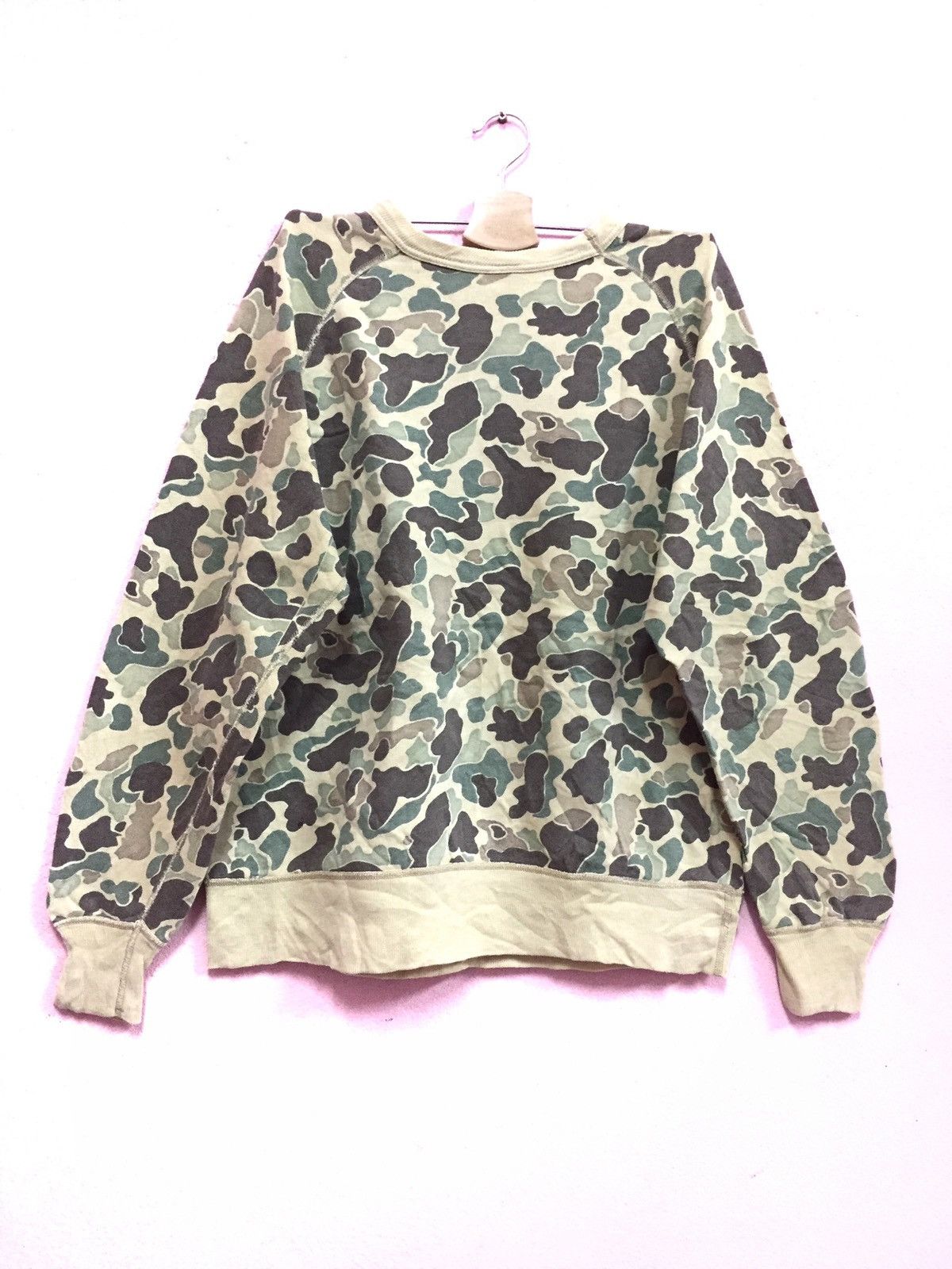 Other GREEN CAMO SLEEVE CREWNECK SWEATSHIRT BEATHING APE DESIGN Size US S / EU 44-46 / 1 - 2 Thumbnail
