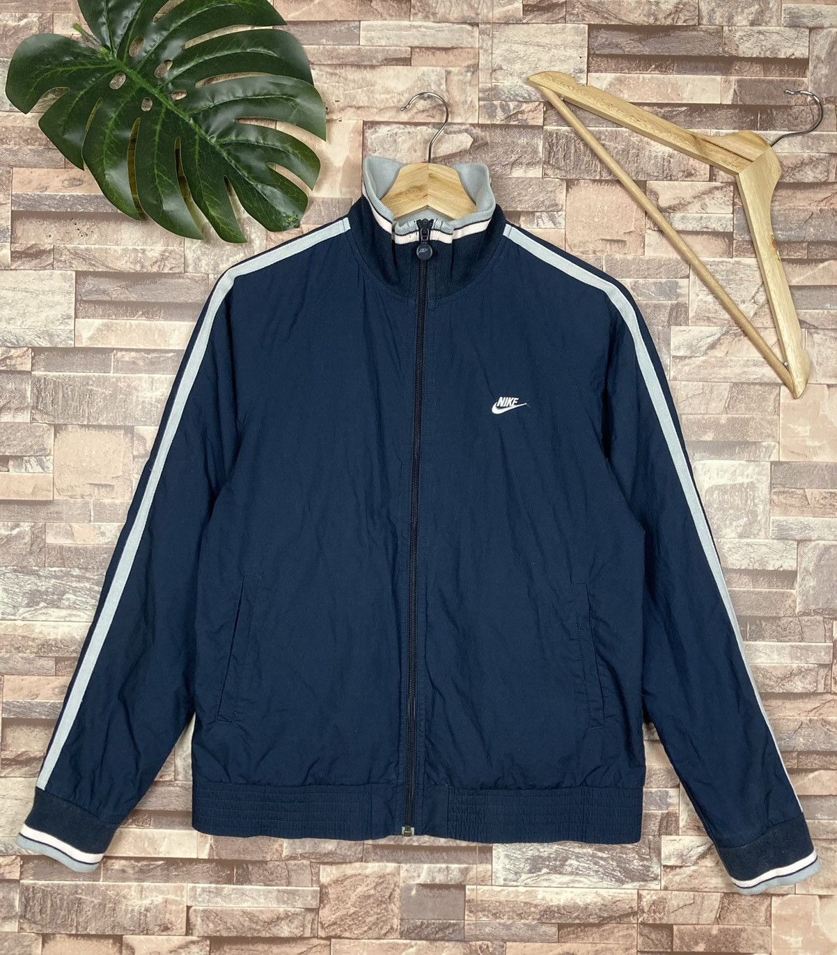 Nike NIKE ZIPPER UP SWEATER #34-9 Size US L / EU 52-54 / 3 - 1 Thumbnail
