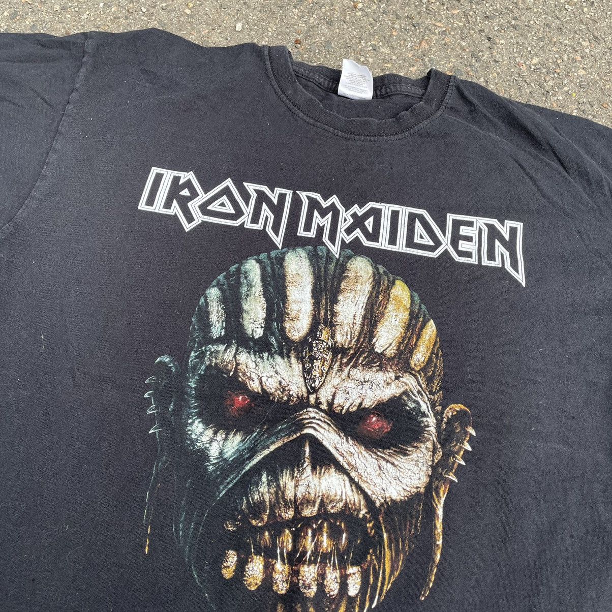 Vintage Vintage 90s Iron Maiden Faded Band Tee Graphic Grunge Slim L Size US L / EU 52-54 / 3 - 1 Thumbnail