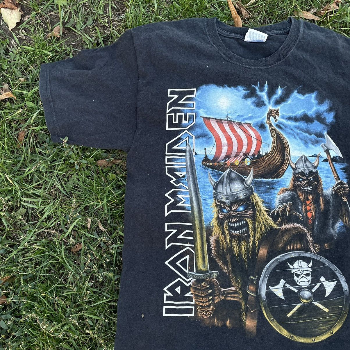 Vintage Vintage Y2K Sun Faded Graphic Tee Norse Viking Skull Skate M Size US M / EU 48-50 / 2 - 4 Thumbnail