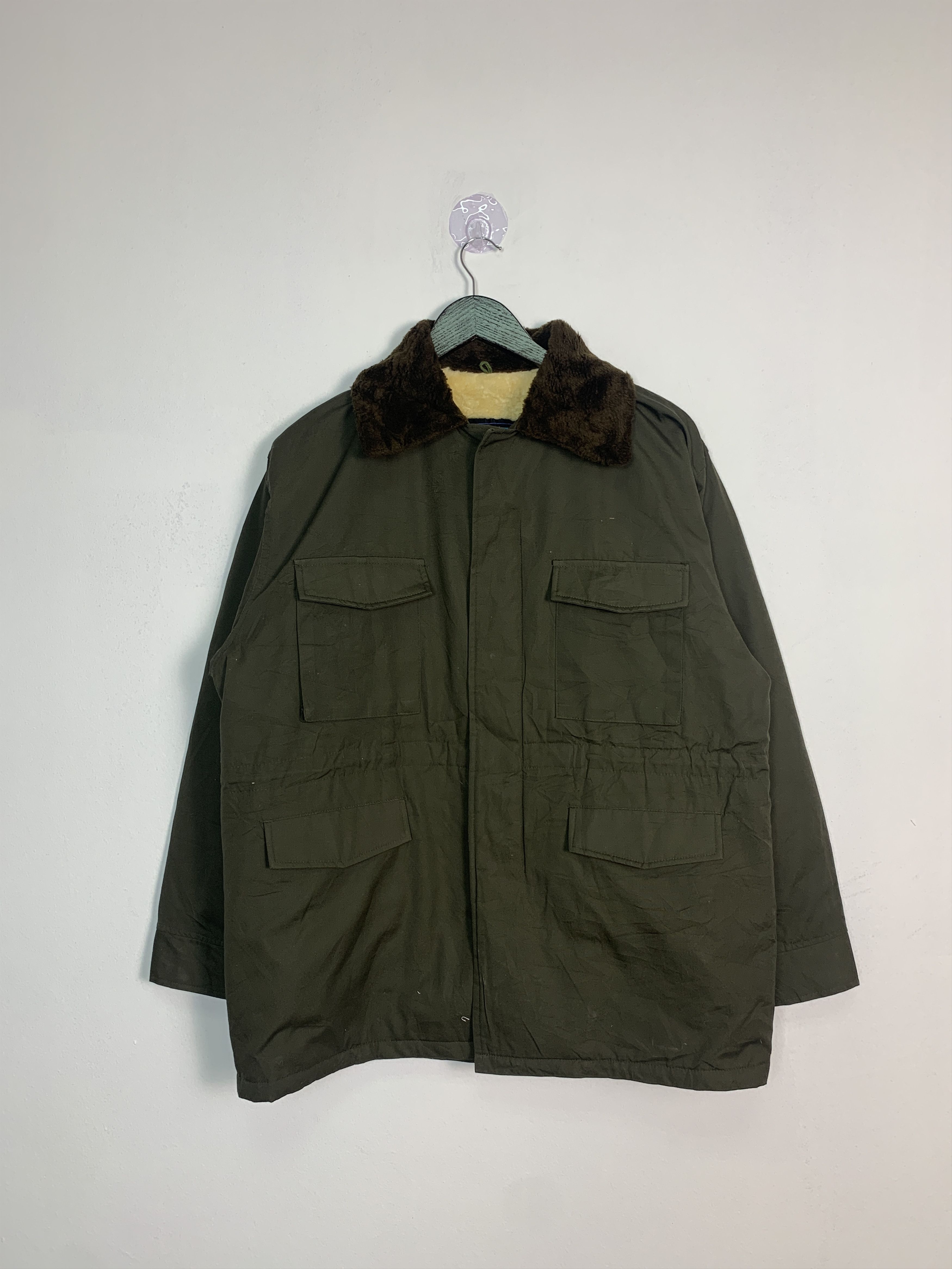 image of Military x Vintage Fur Collar Multi Pocket Sherpa Lining in Miltary Green (Size Medium)