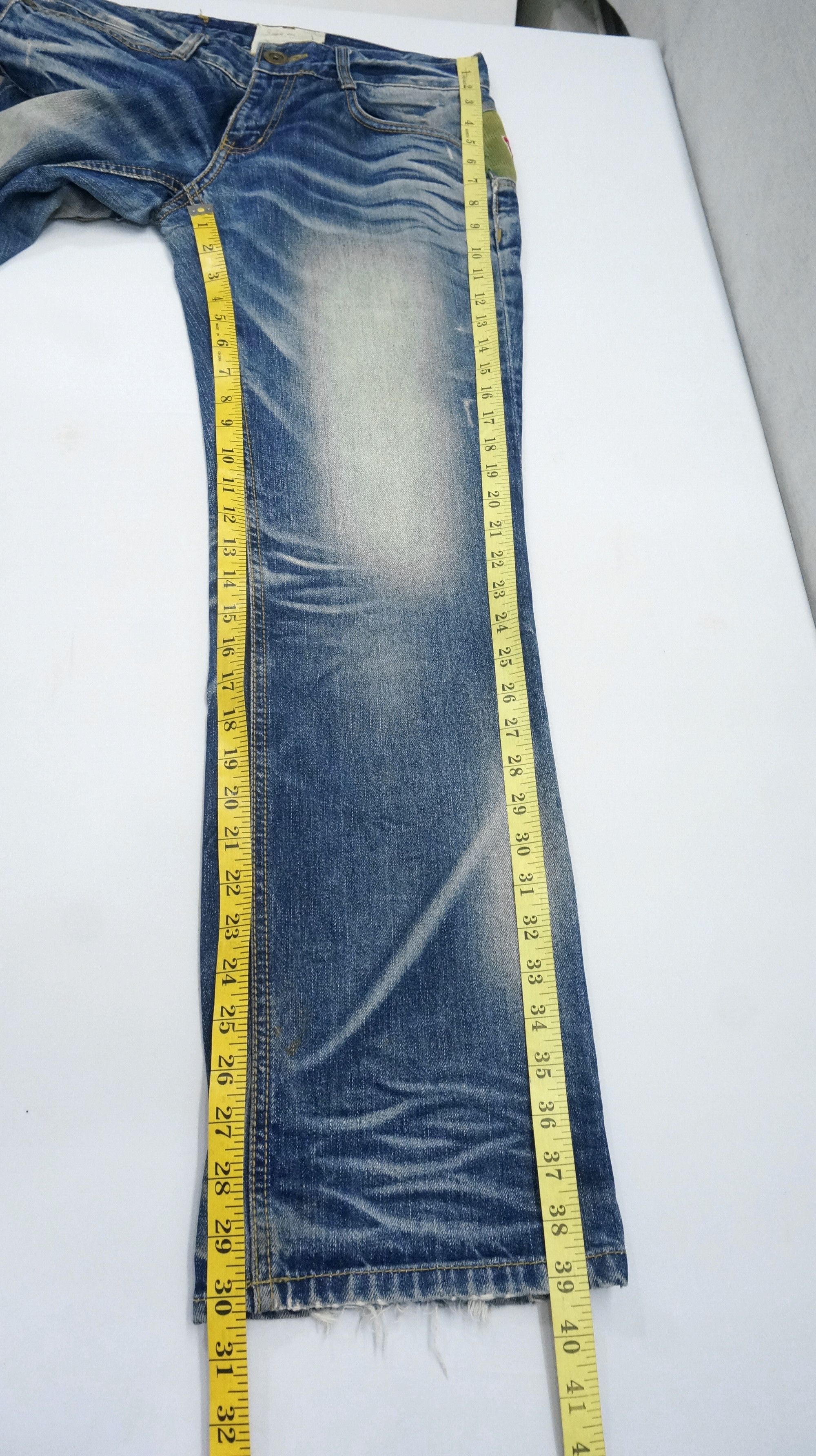 Japanese Brand RARE 🔥 YOSHITOMO NARA LOLITA Bunny Vintage Jeans Size US 29 - 19 Thumbnail