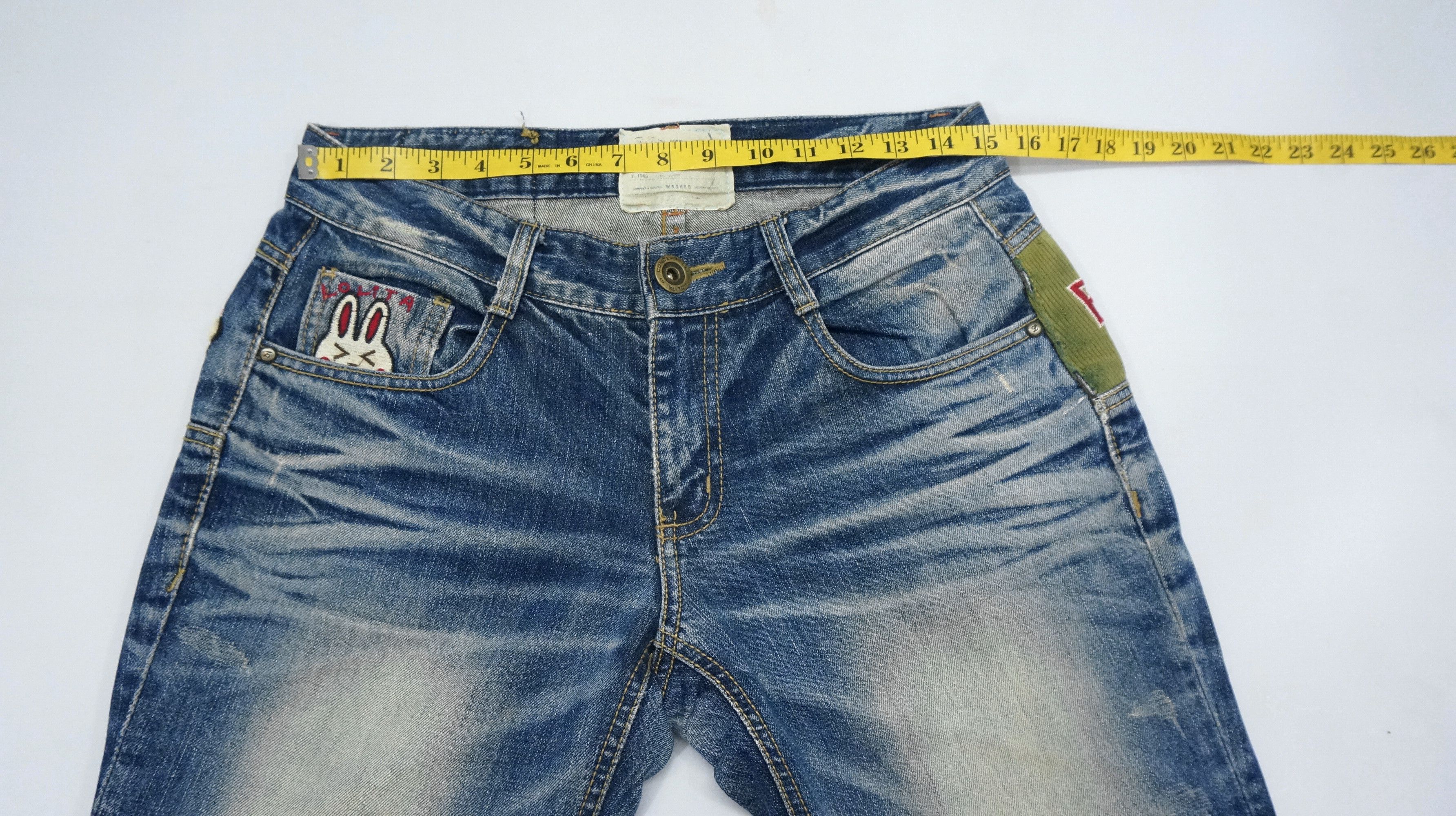 Japanese Brand RARE 🔥 YOSHITOMO NARA LOLITA Bunny Vintage Jeans Size US 29 - 17 Thumbnail