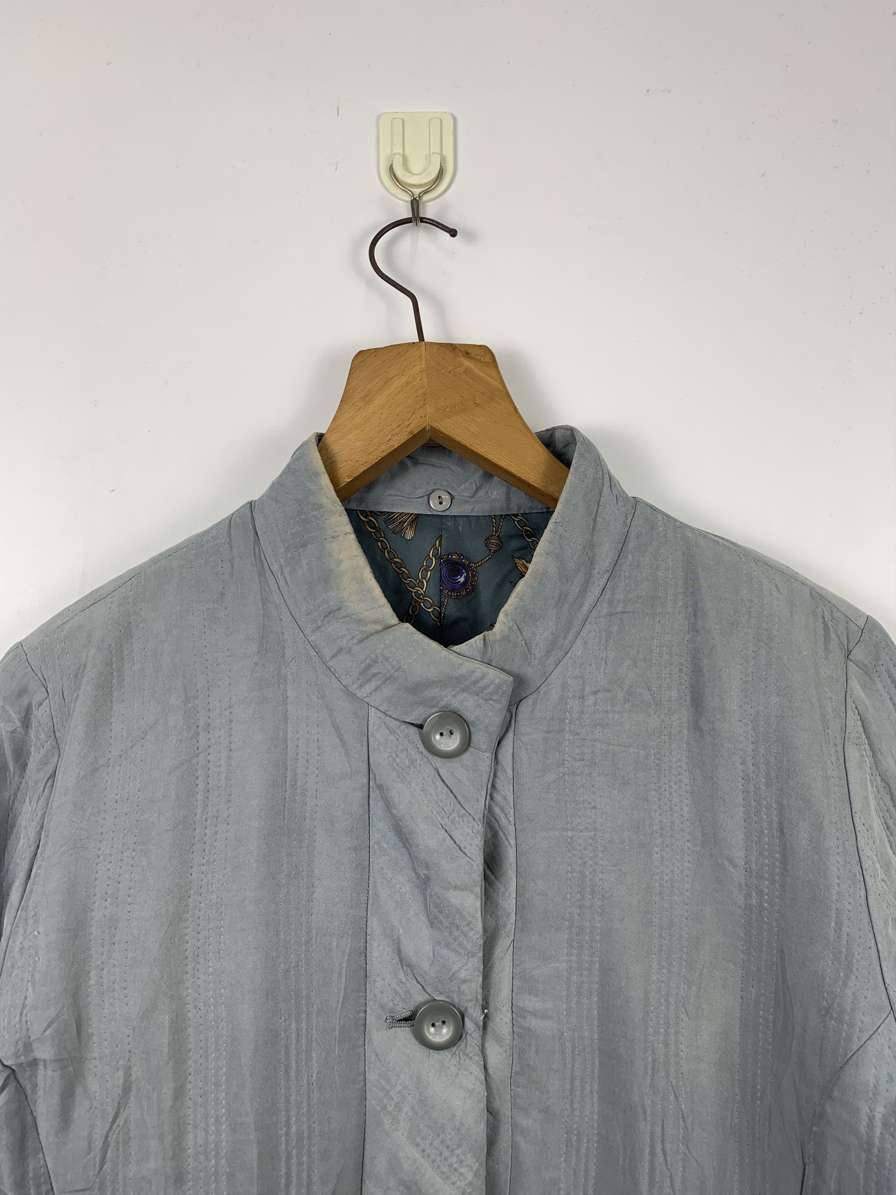 Japanese Brand × Traditional Weatherwear × Vintage Vintage Japanese Brand Luxury Lining Pattern Button Jacket Size US S / EU 44-46 / 1 - 2 Thumbnail